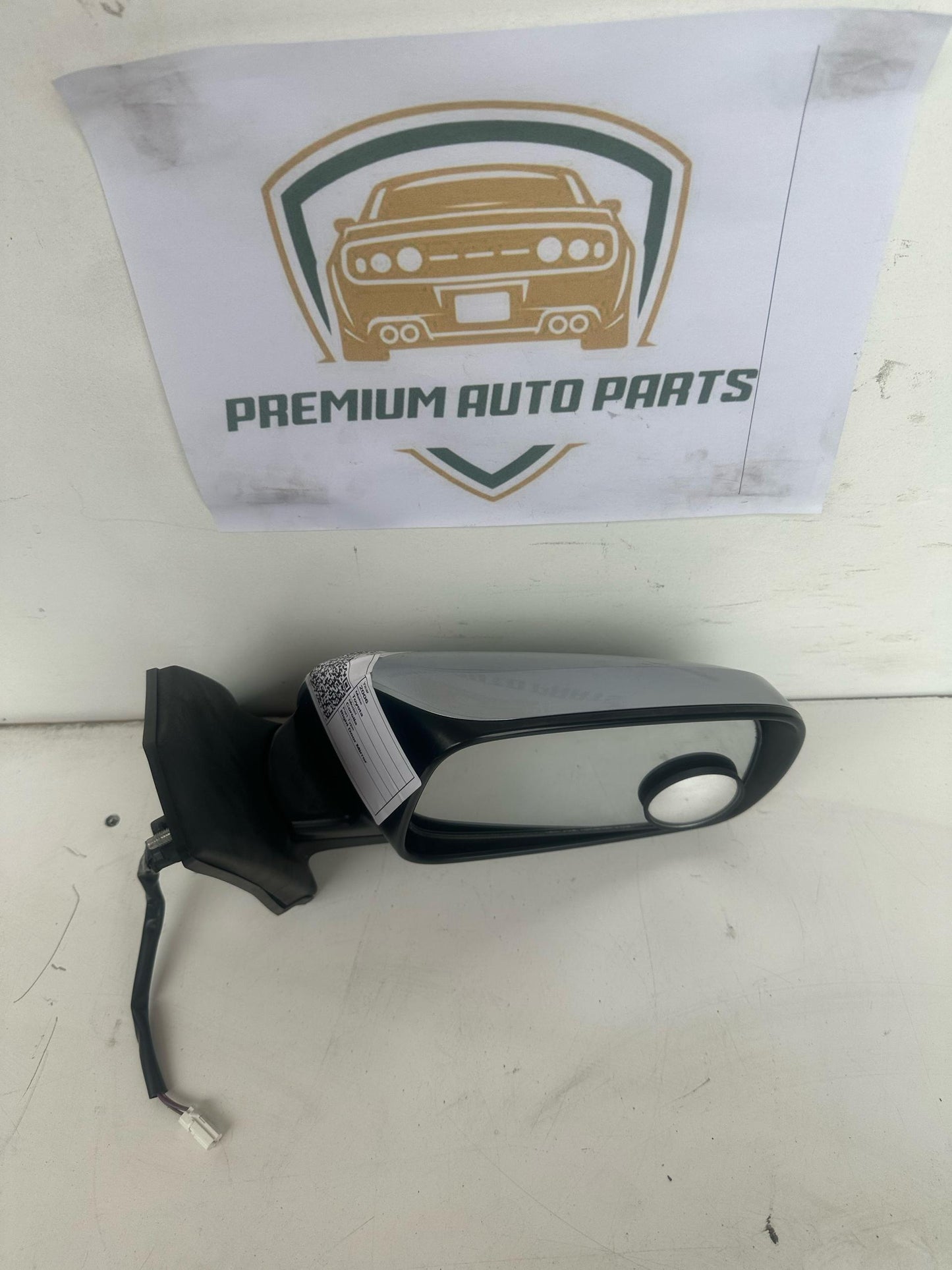 2006 E120 Right Door Mirror