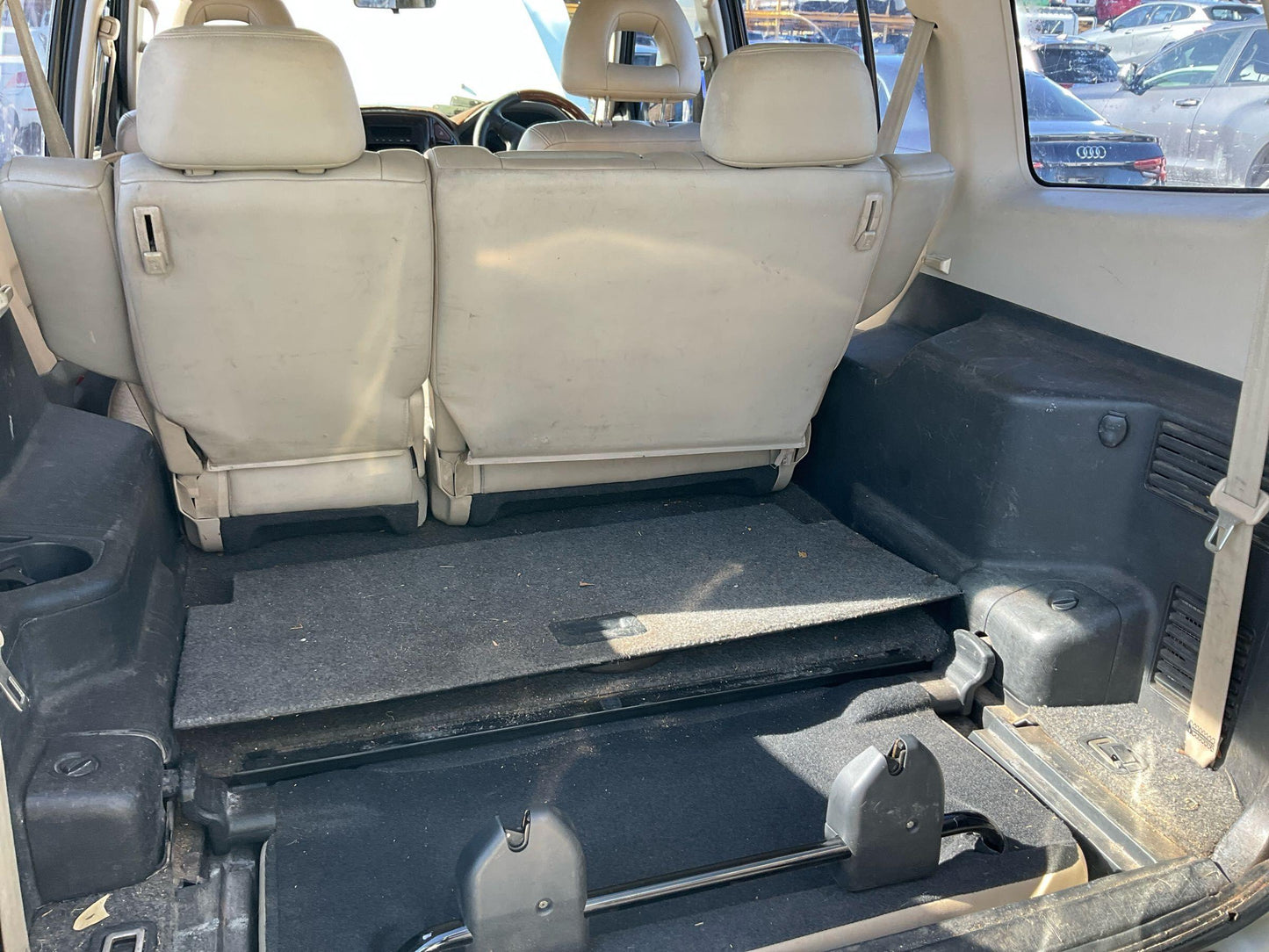 Mitsubishi
Pajero