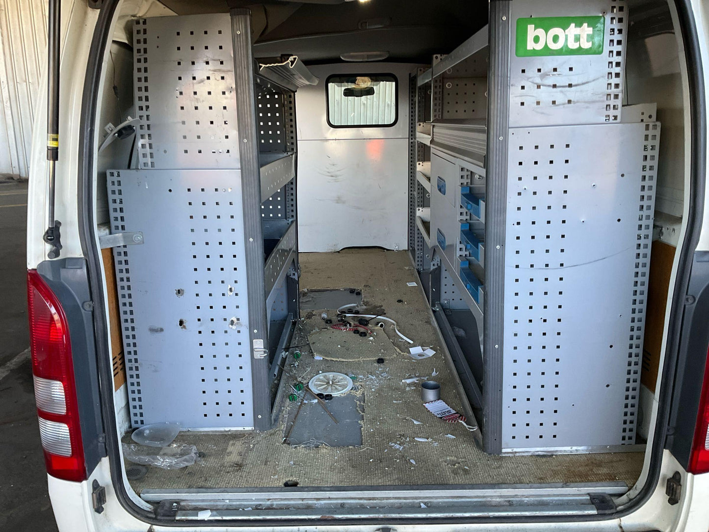 Toyota
Hiace