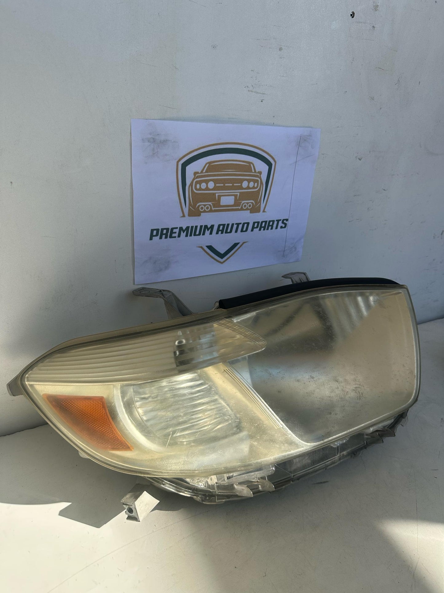 2008 Toyota Kluger Right Headlight