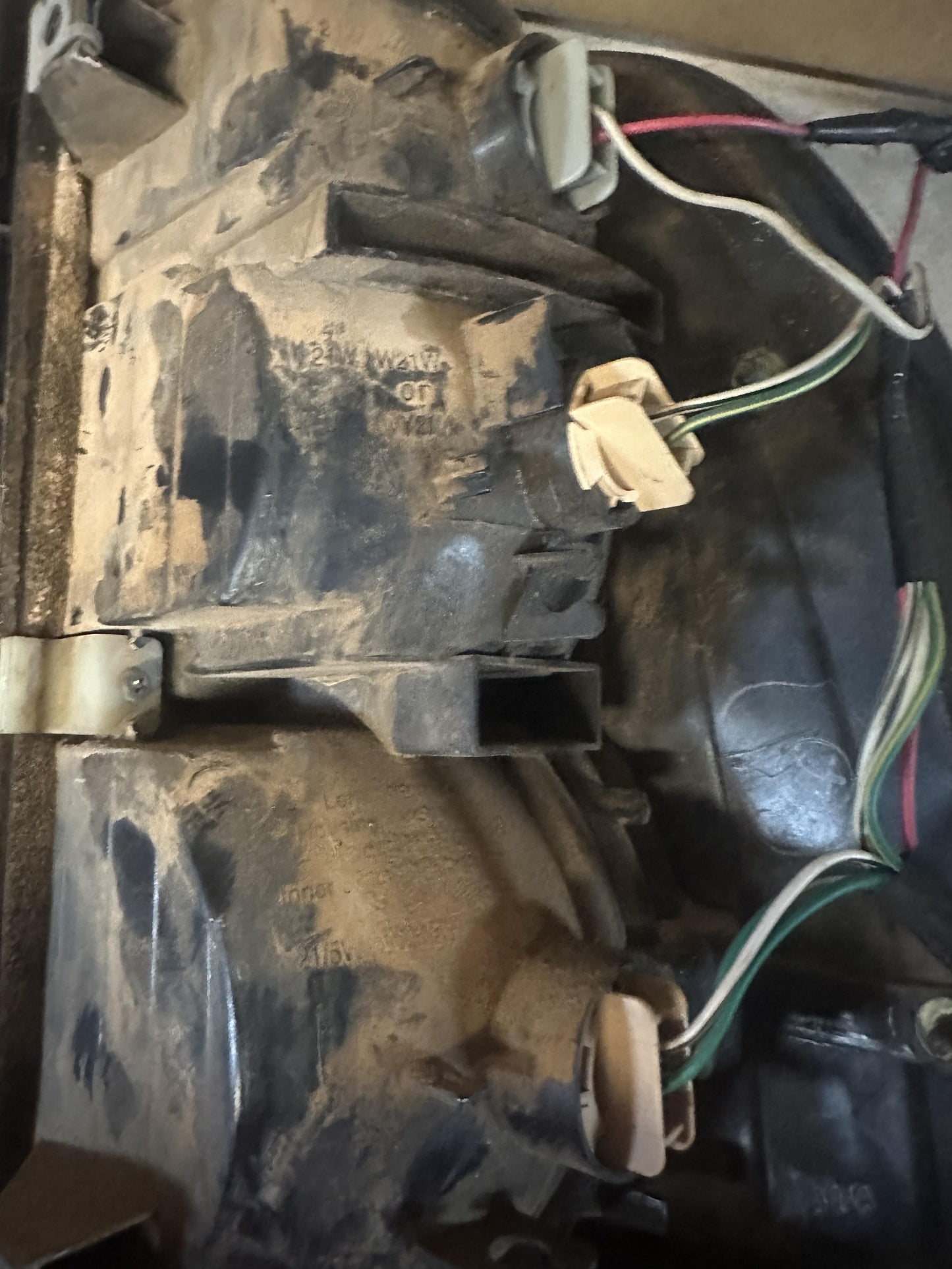 1998 Left Taillight