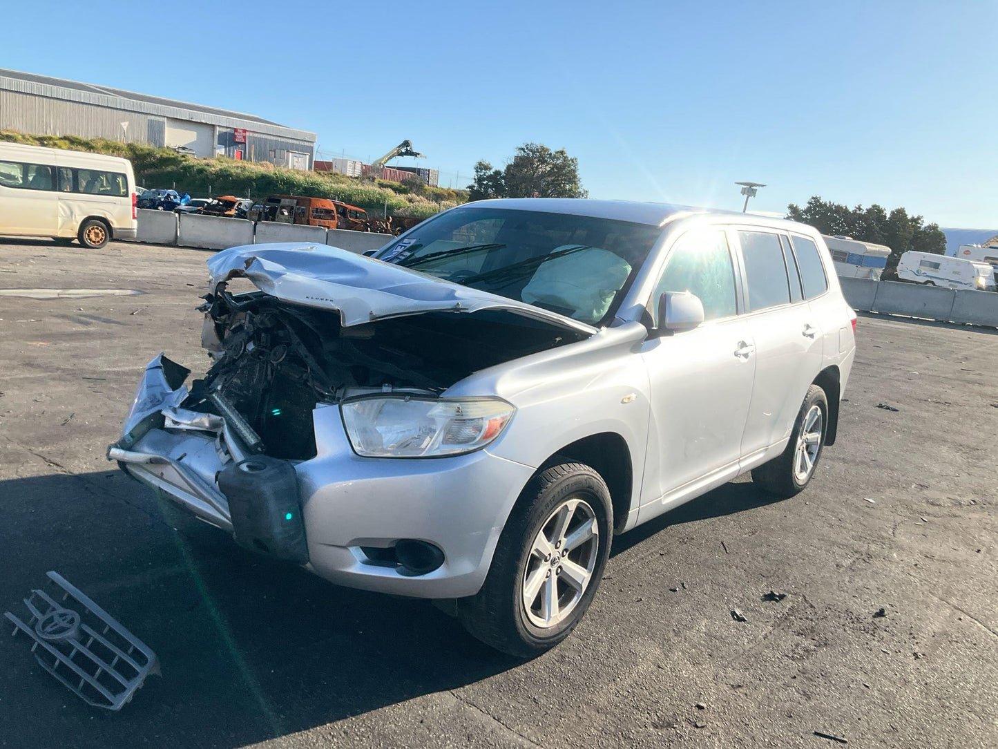 2010 Toyota Kluger Station Wagon
Toyota
Kluger