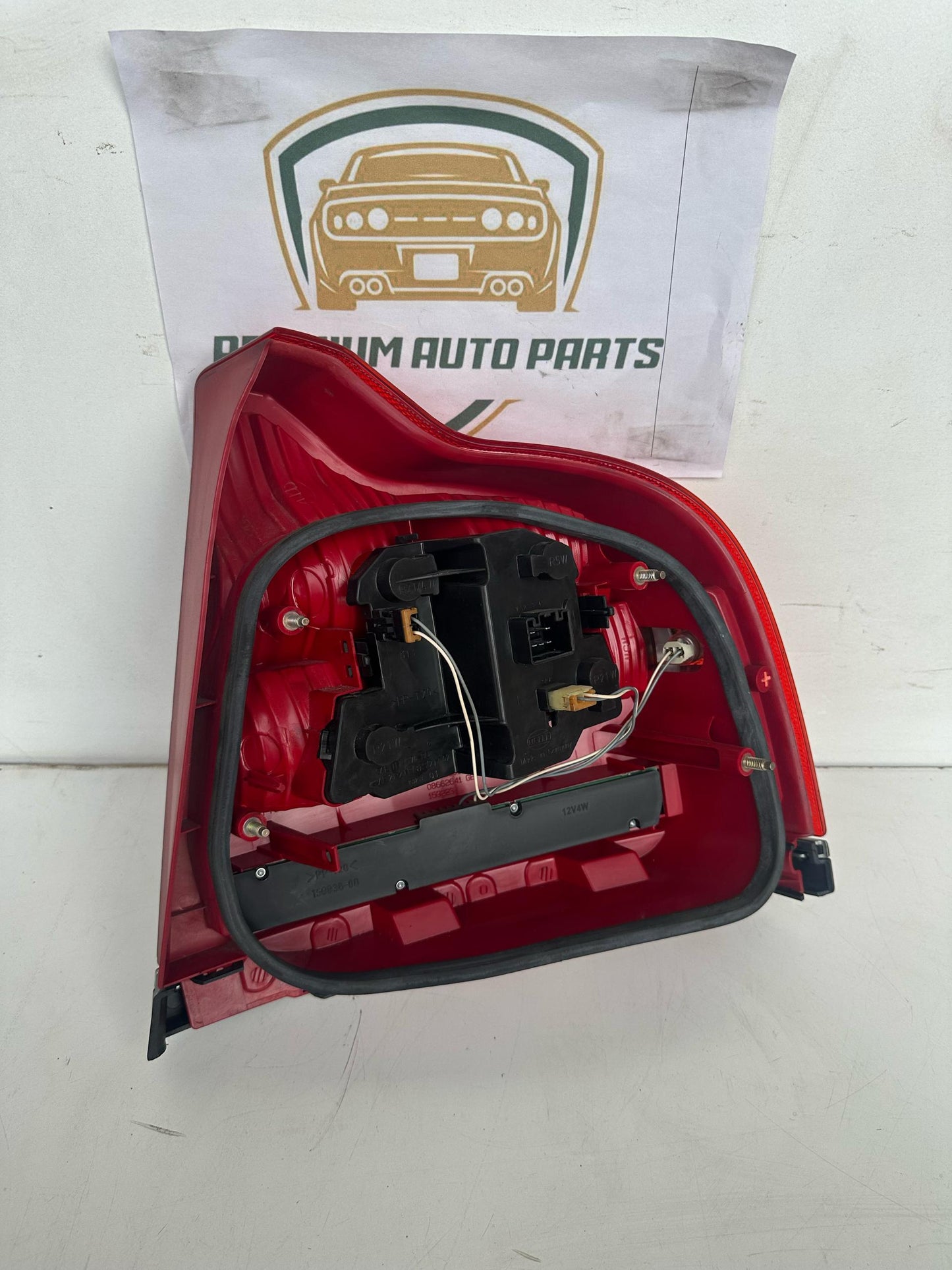 2005 Left Taillight