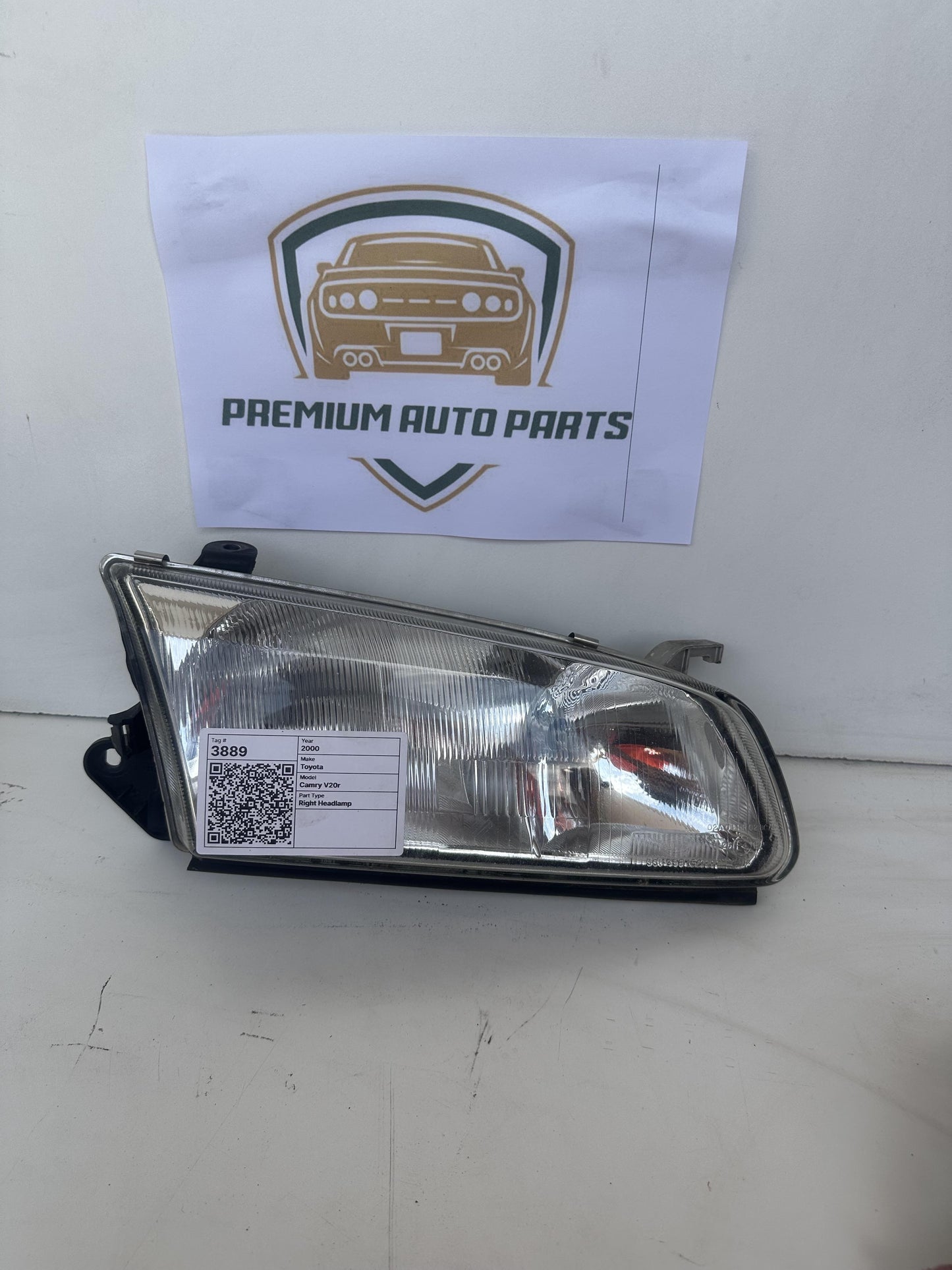 2000 Right Headlight