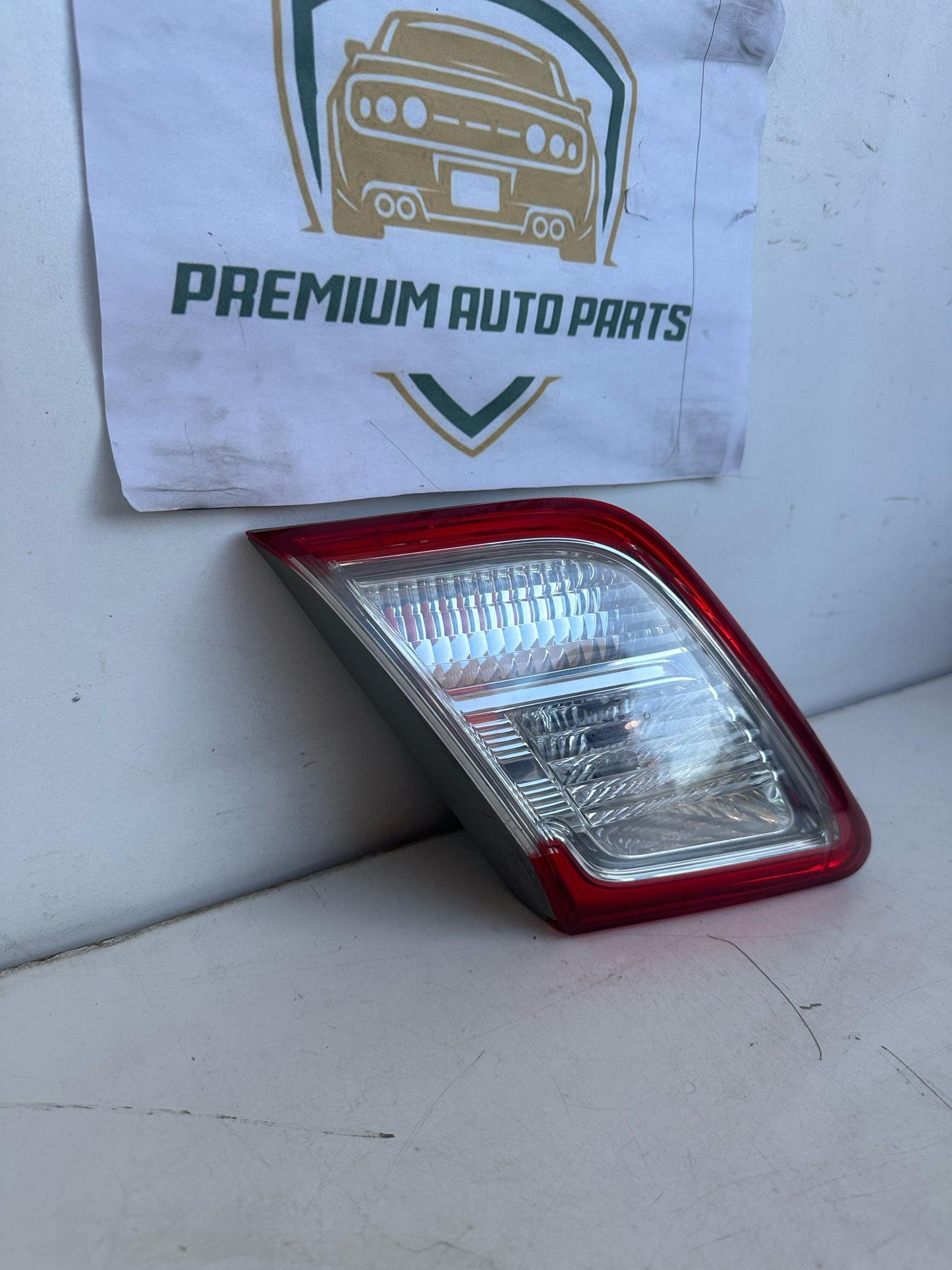 2011 Toyota Camry Left Boot Light