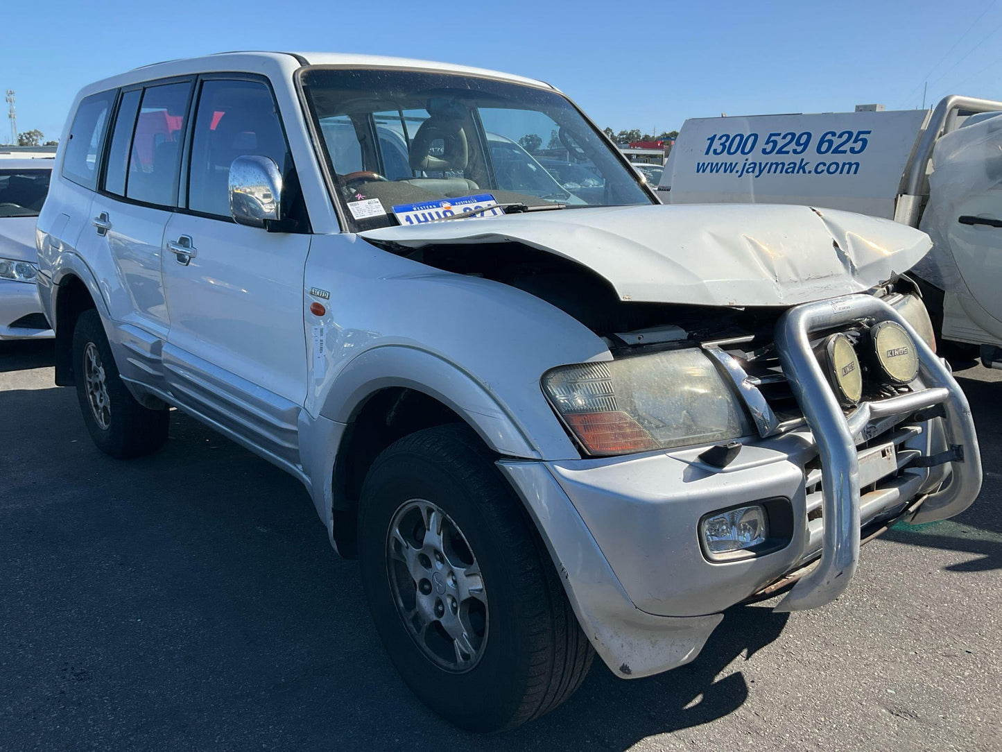 Mitsubishi
Pajero