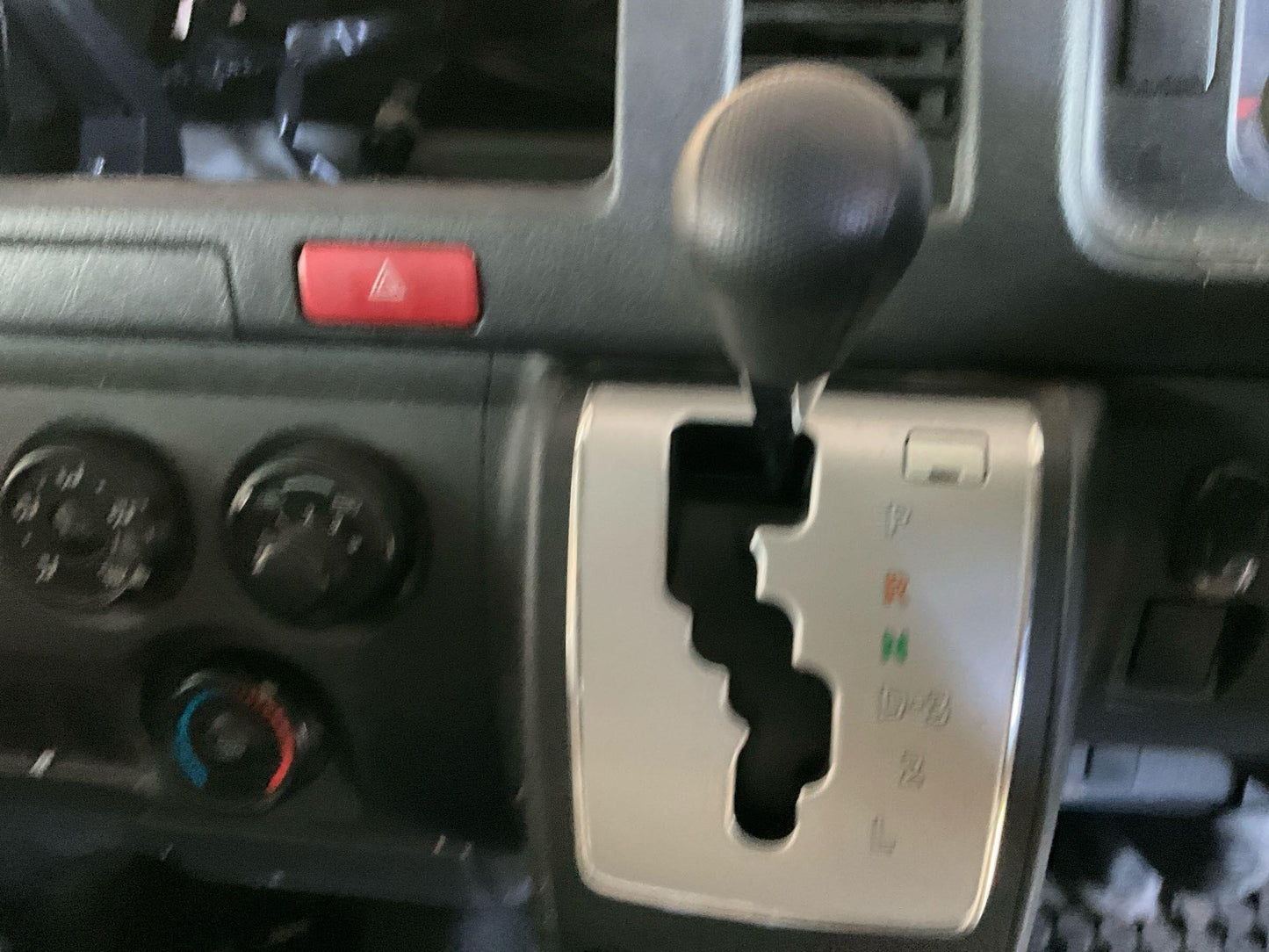 Toyota
Hiace