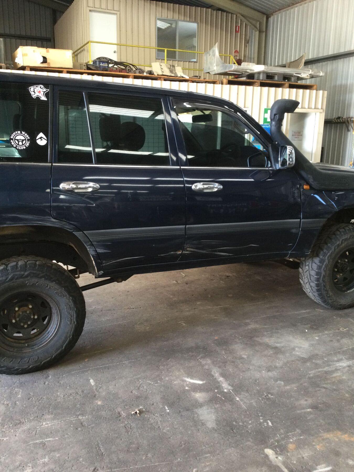 1999 Toyota Land Cruiser Station Wagon
Toyota
Land Cruiser