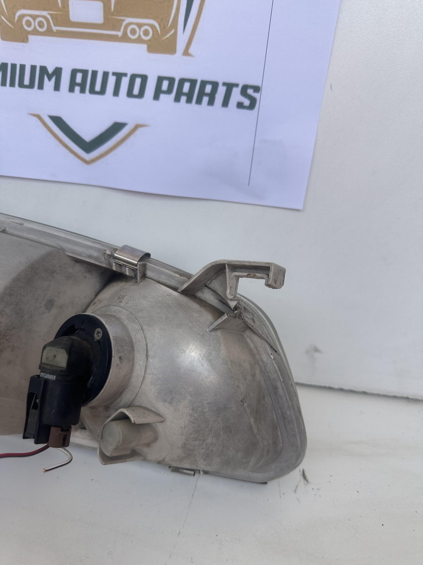 2000 Right Headlight