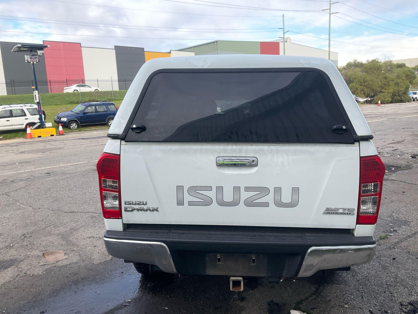 Isuzu
D-Max