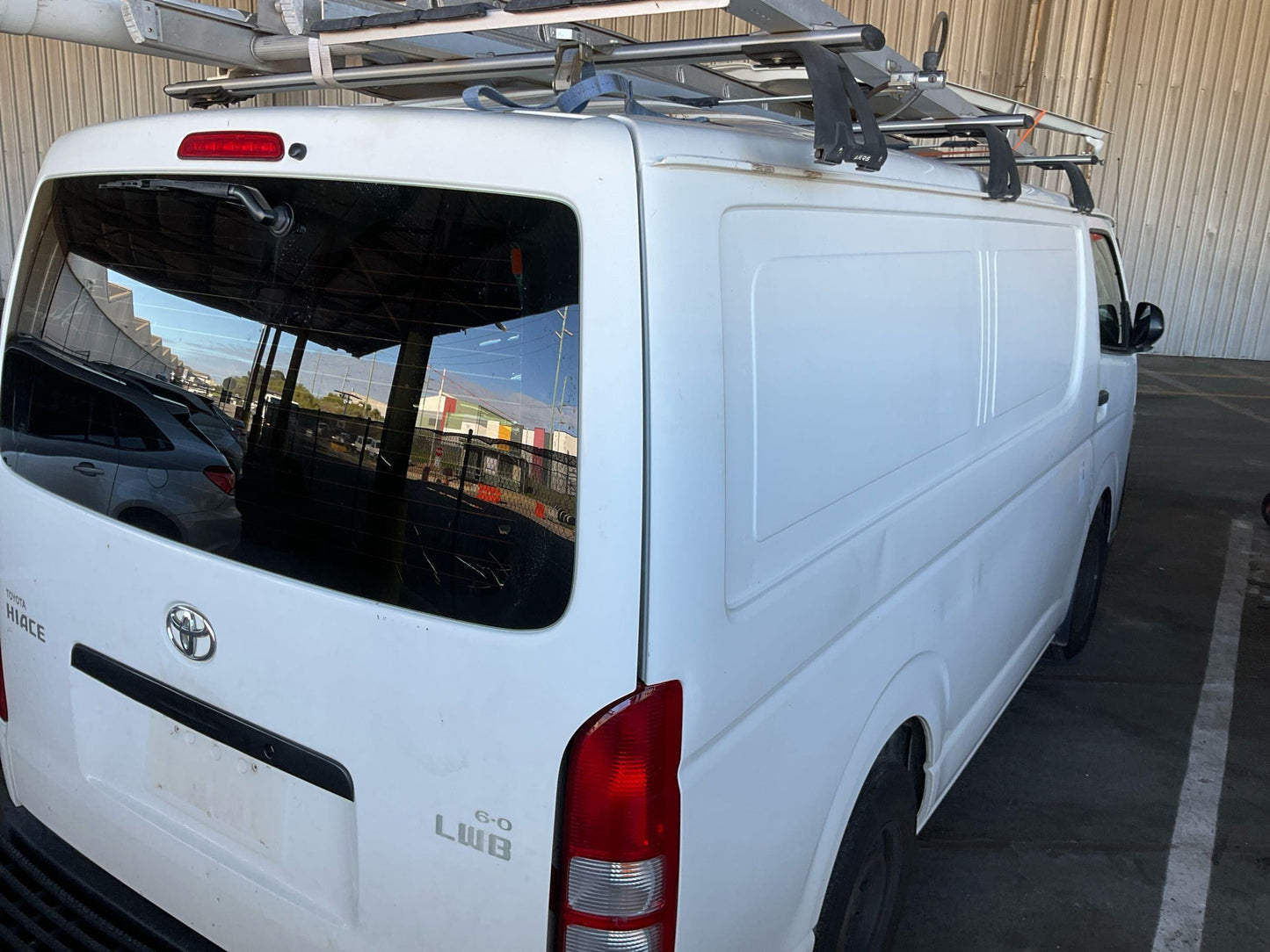 Toyota
Hiace