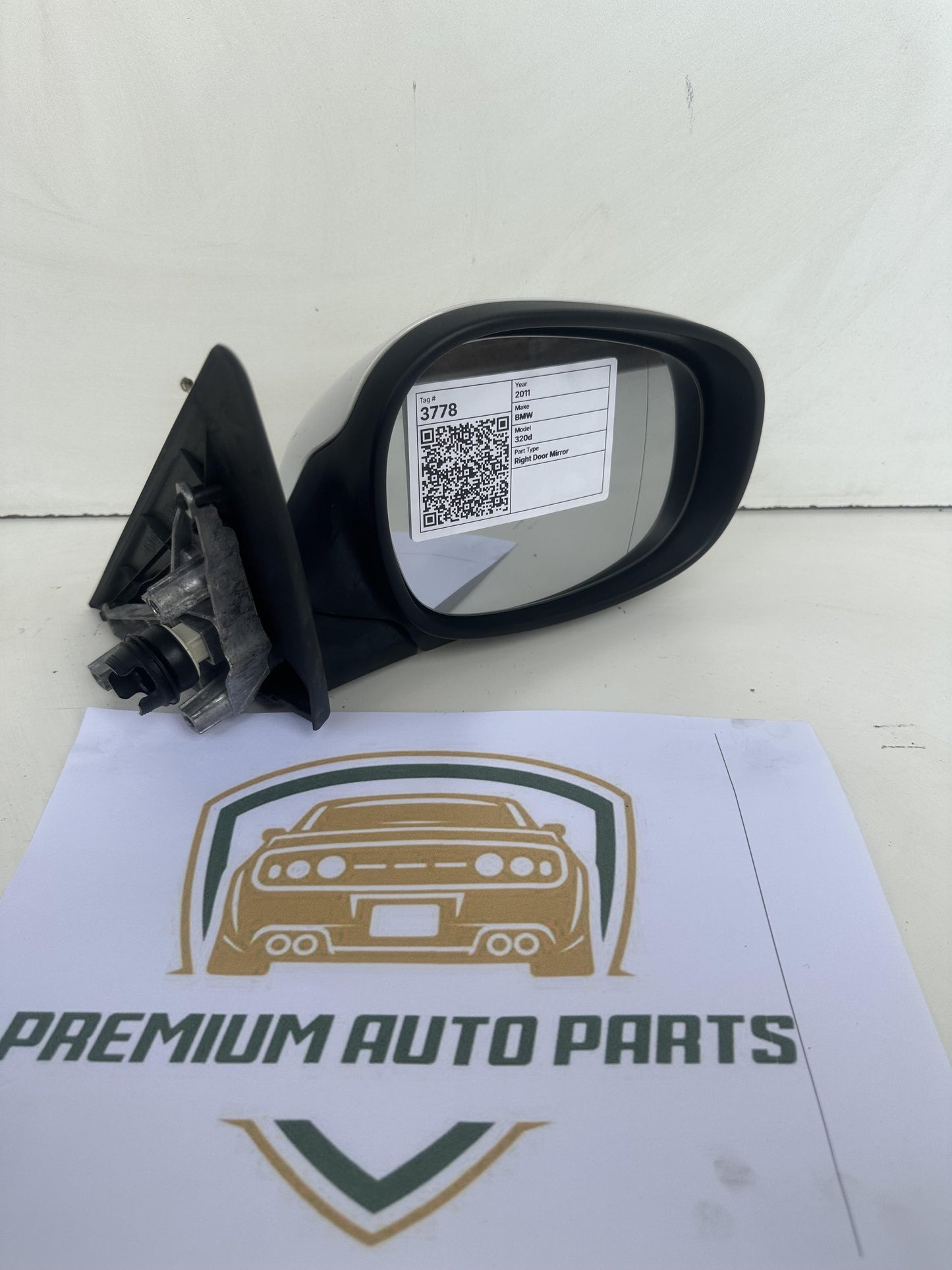 2011 E90 Right Door Mirror