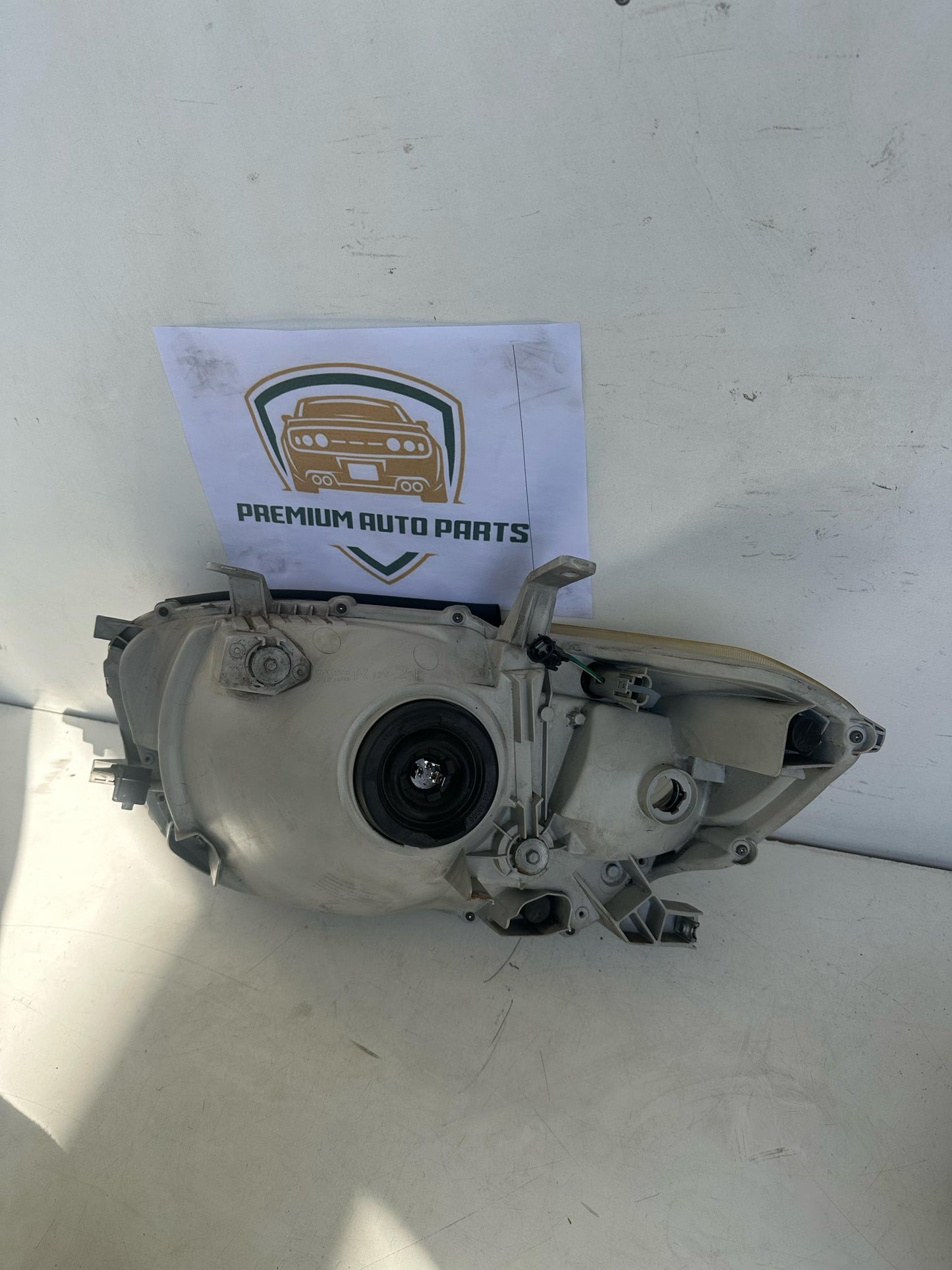 2008 Toyota Kluger Right Headlight