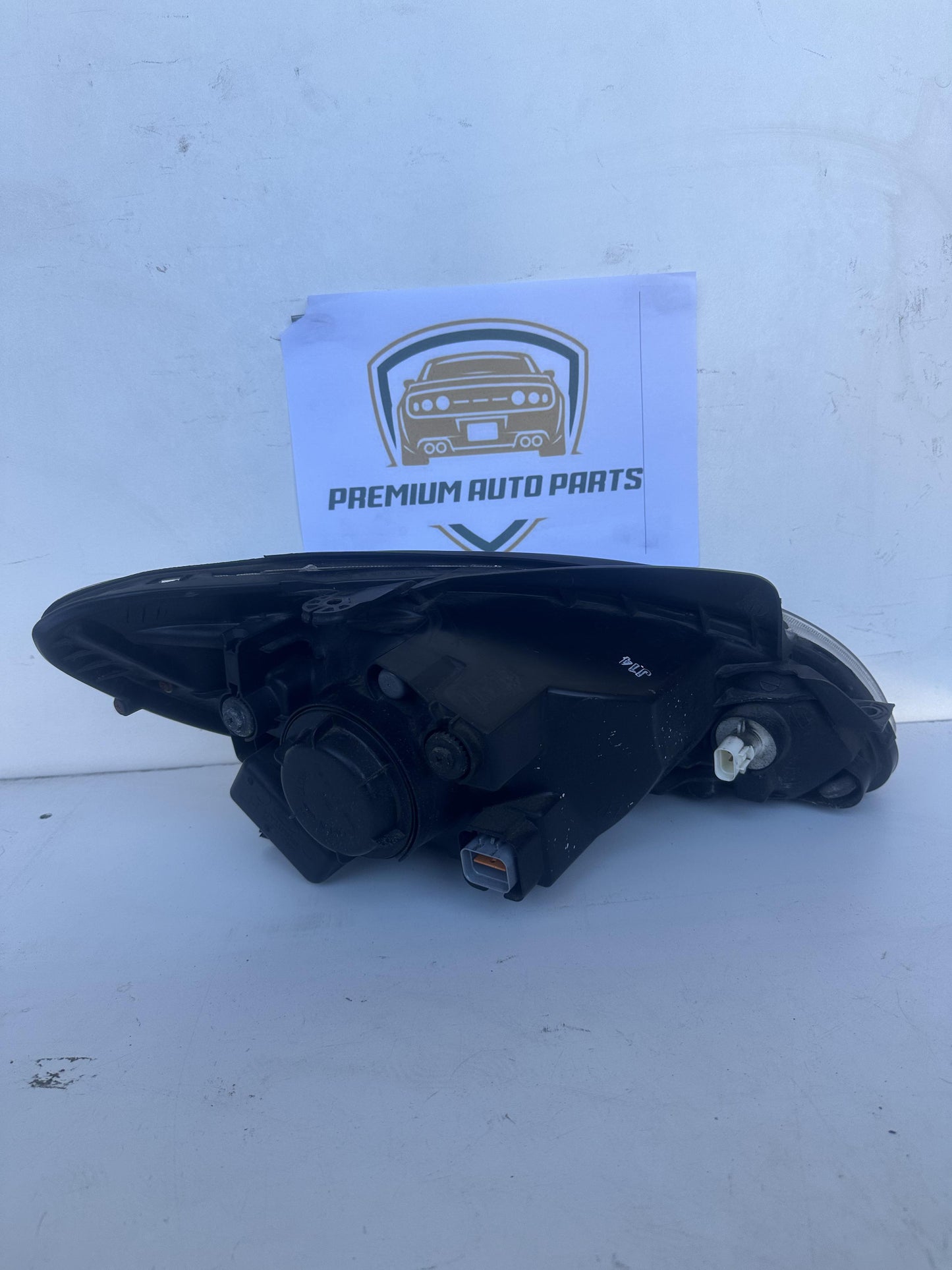 2006 Left Headlight