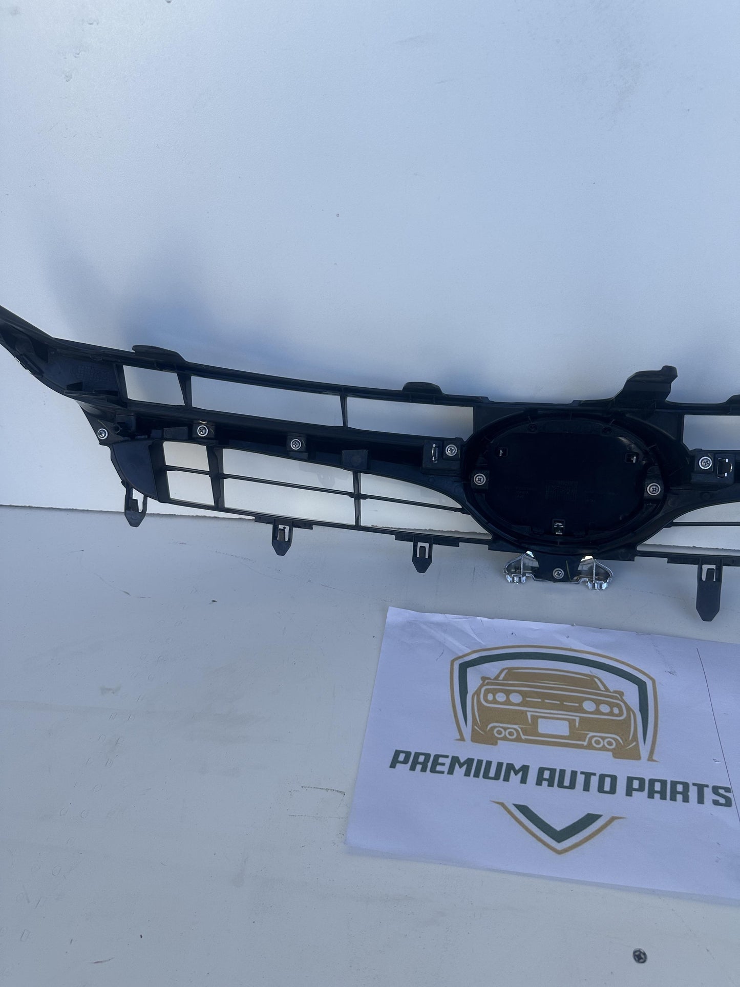 2016 XV50 Grille Upper