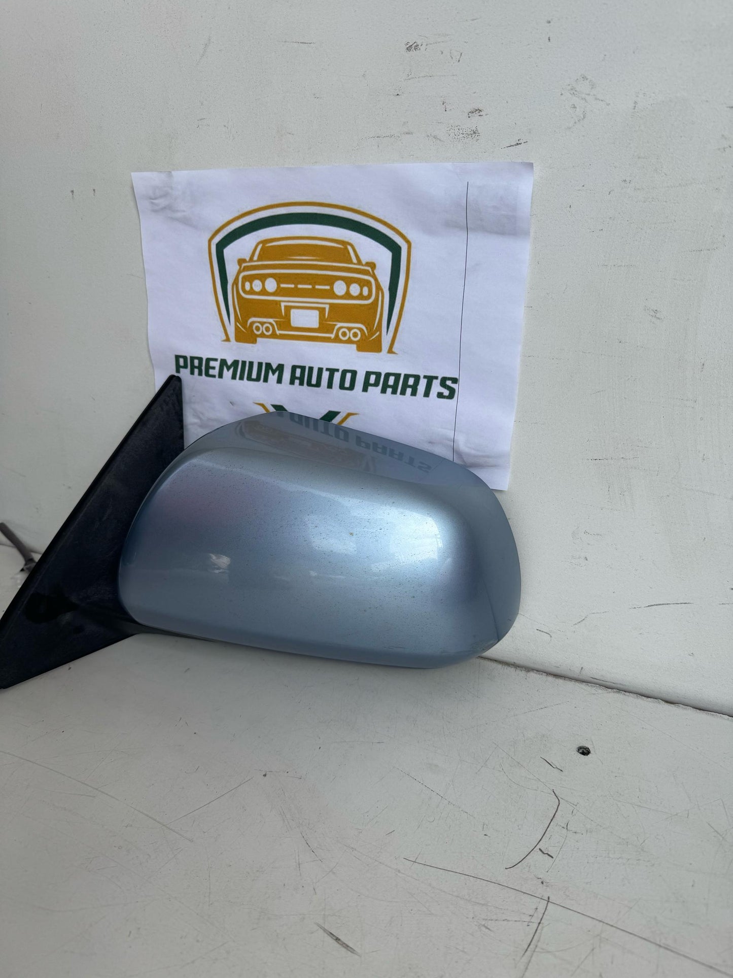 2010 Toyota Kluger GSU40L/GSU45L/MHU48L/ASU40LLeft Door Mirror