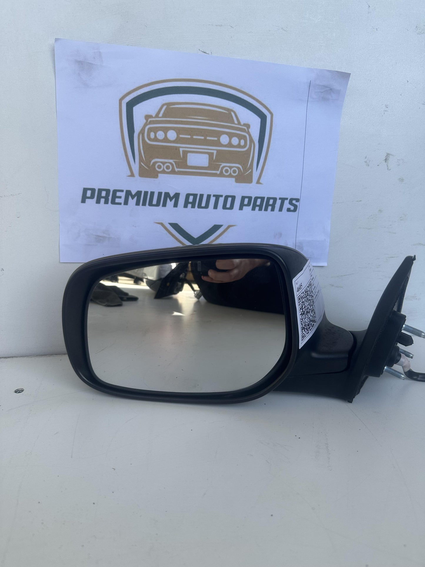 2010 V40 Left Door Mirror