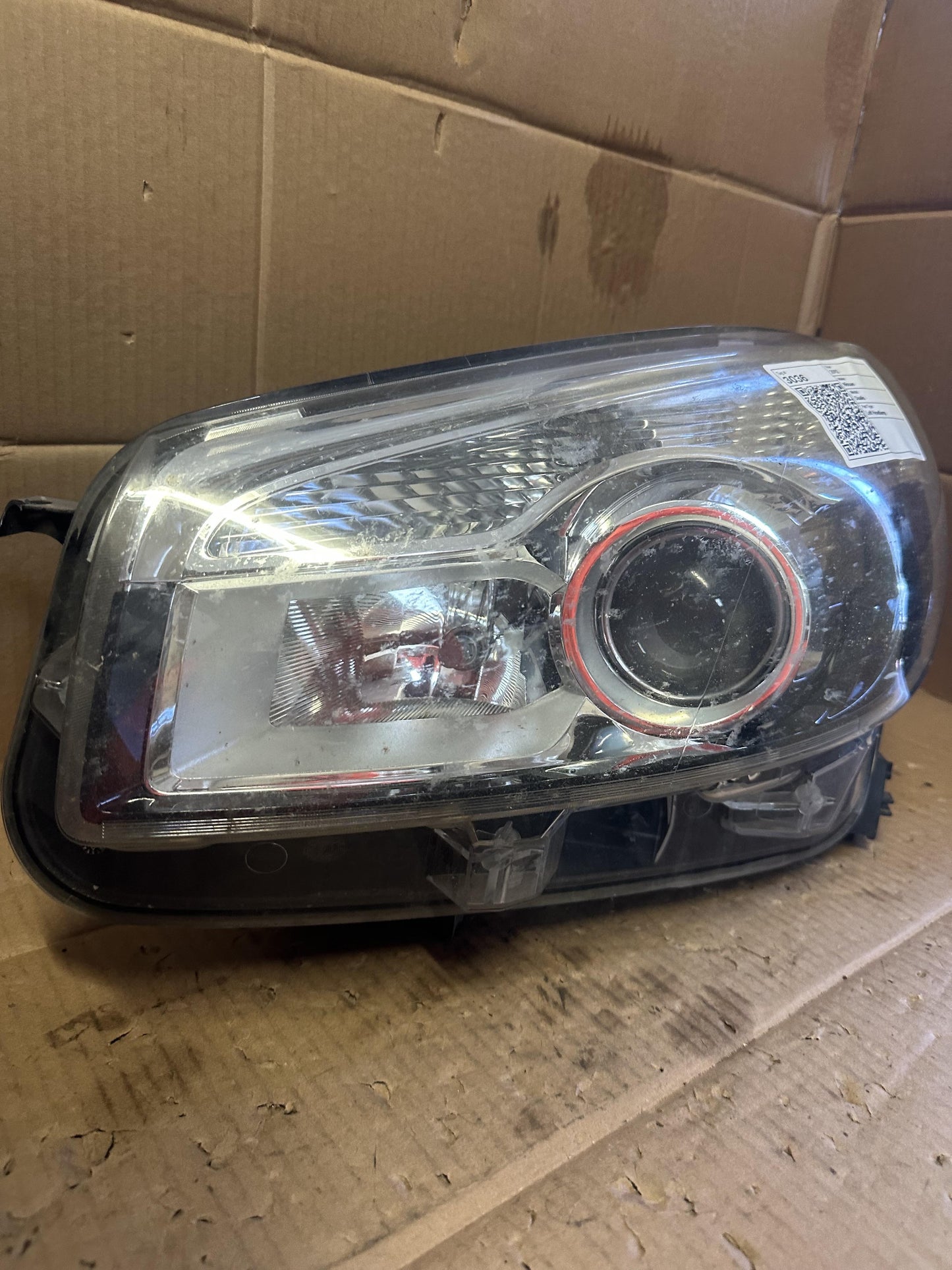 2012 I J10 Left Headlight