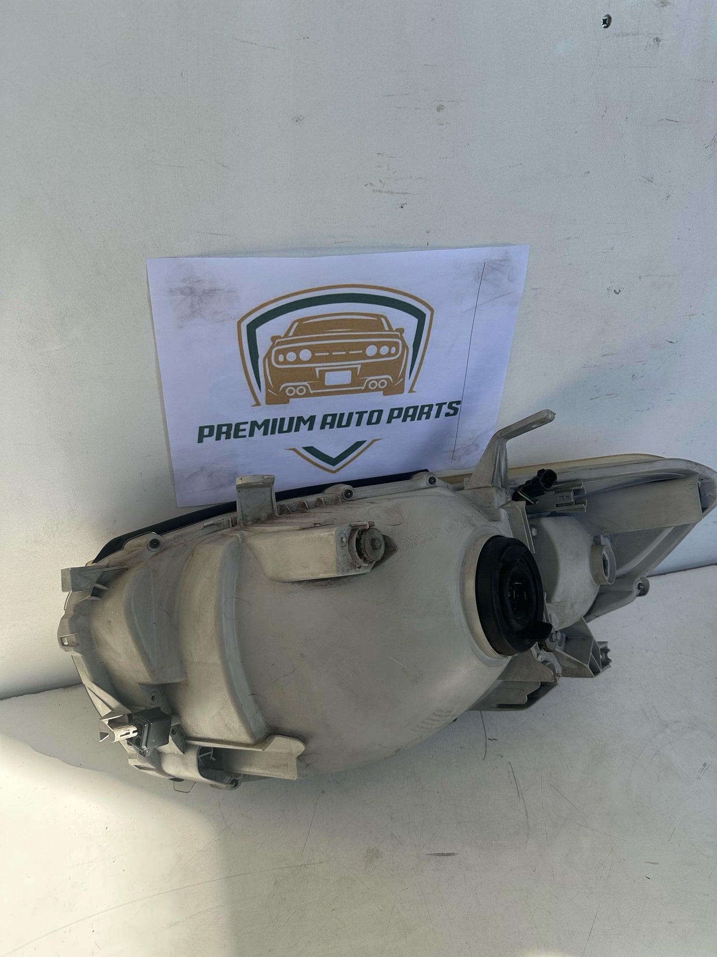 2008 Toyota Kluger Right Headlight