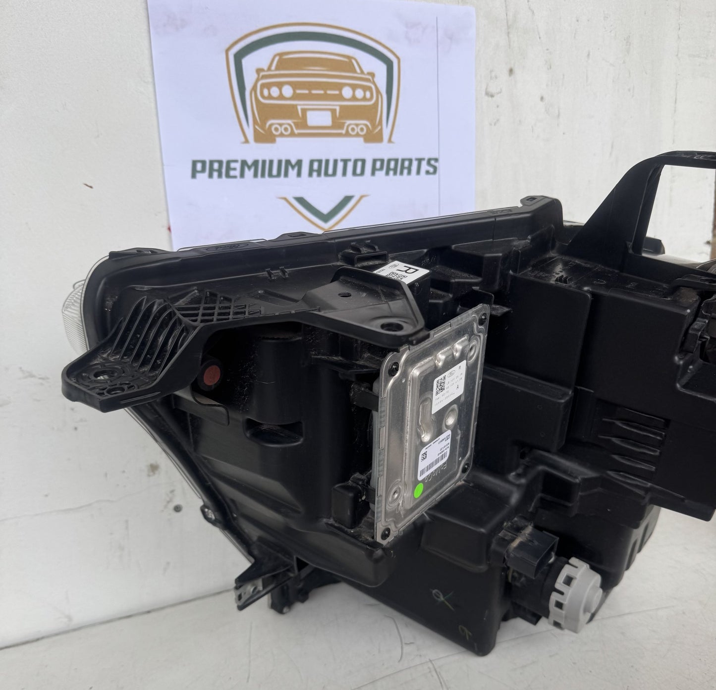 2023 Ford Ranger Pickup Right Headlight N1WB-13E016-BH