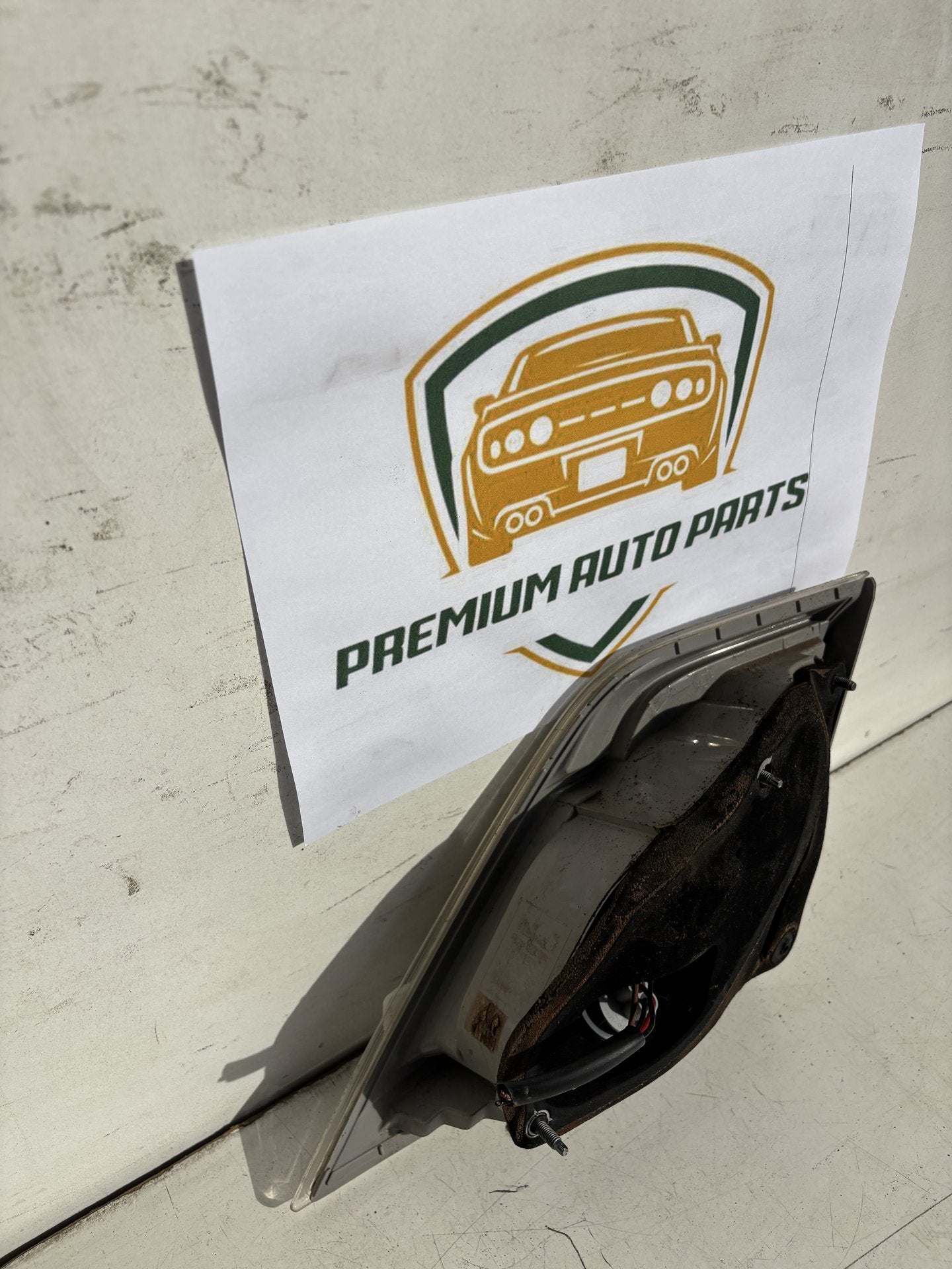 2011 Left Bootlid Light