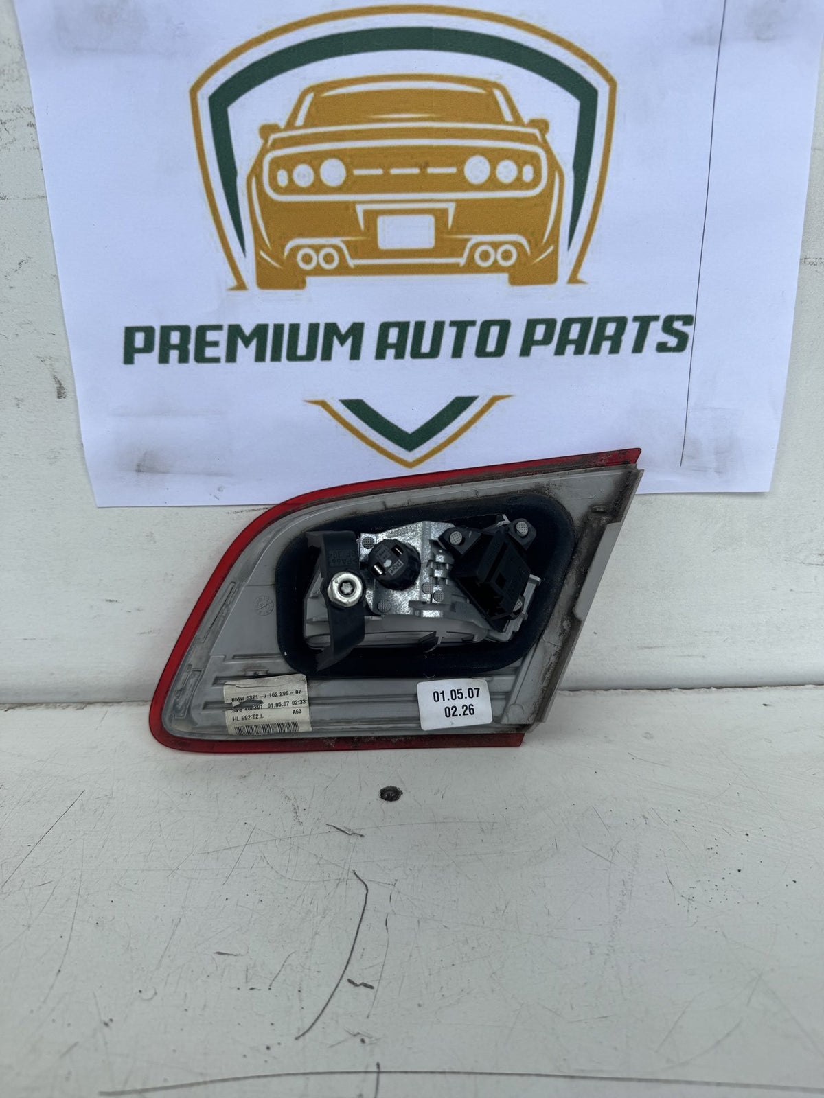 2005 BMW 325i E92 Left Boot Light BMW 6321-7162299-7