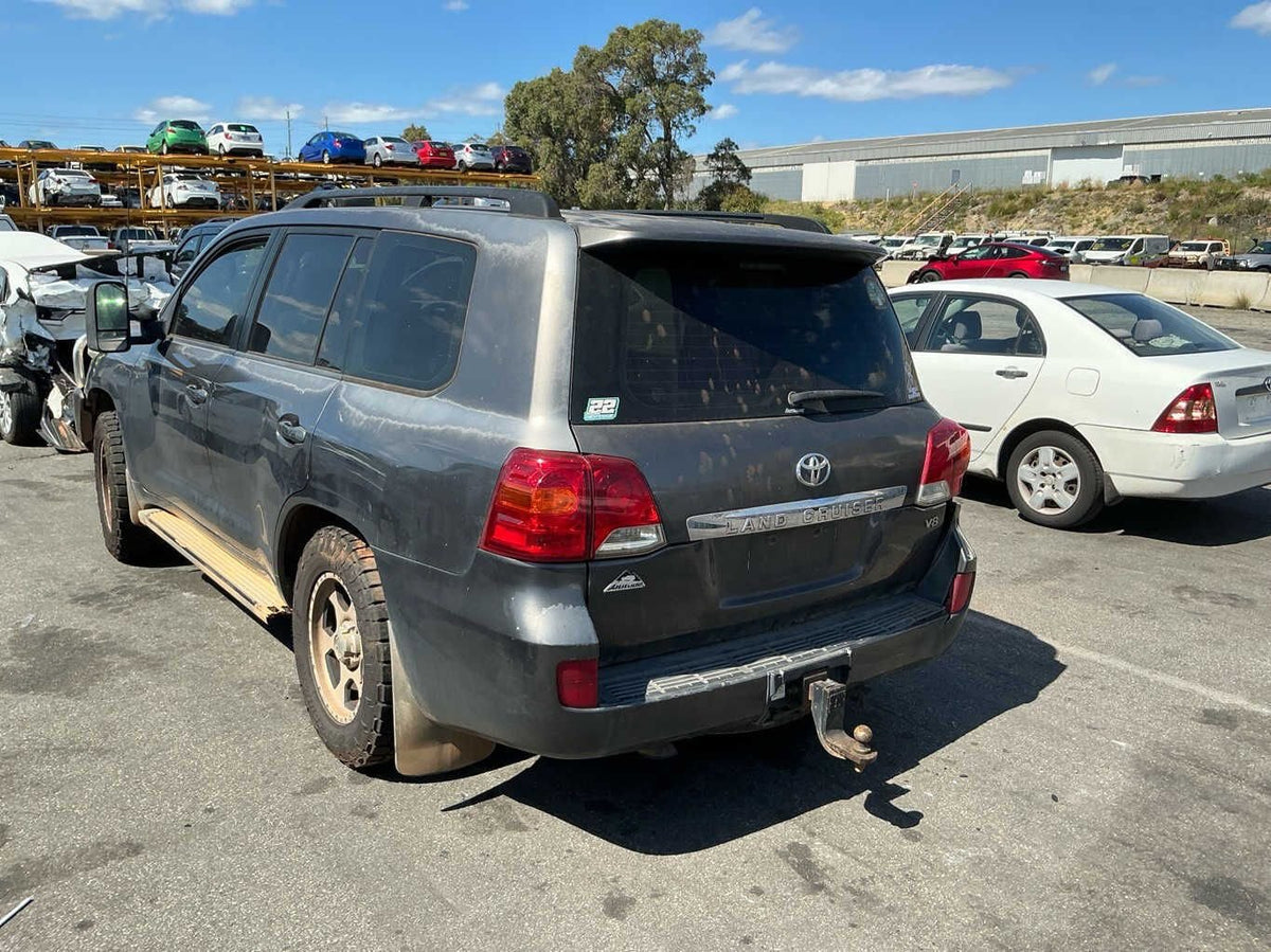 2012 Toyota Land Cruiser J200
