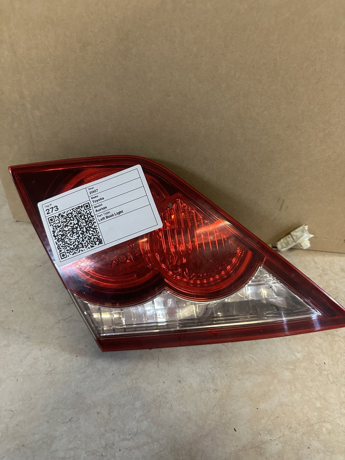 2007 Toyota Aurion - Left Boot Light