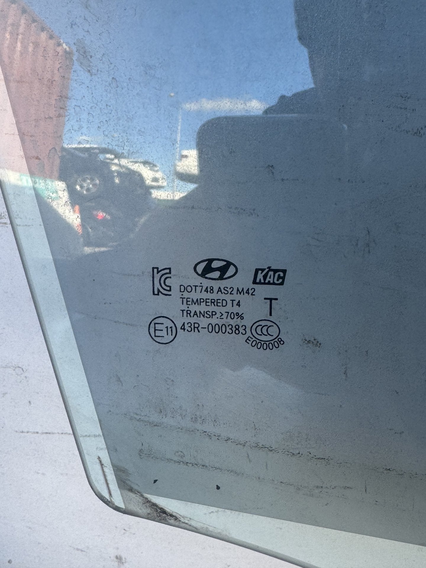 2014 GD Right Front Door Window