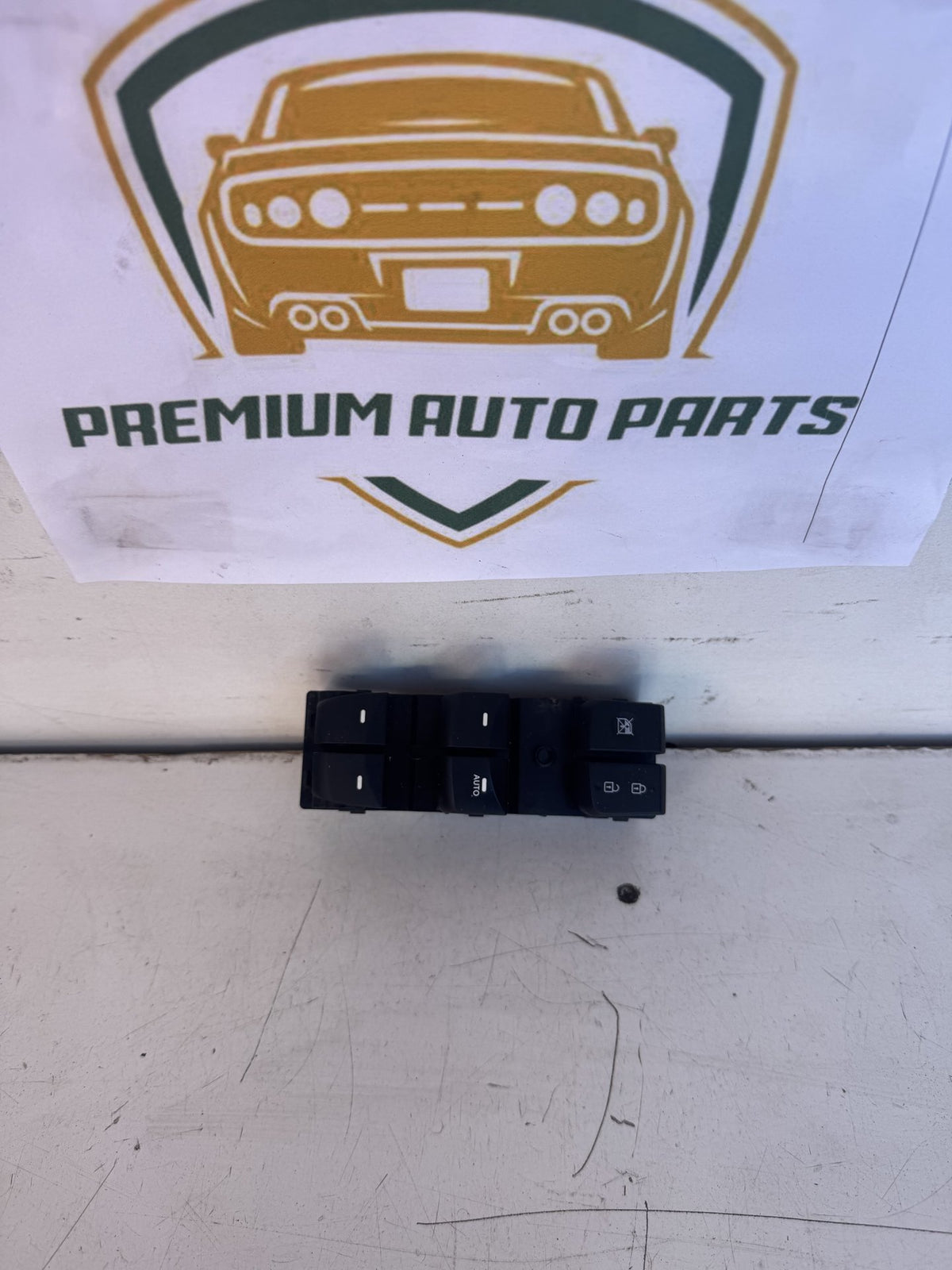 2016 Hyundai Elantra AD Sedan Master Power Window Switch
