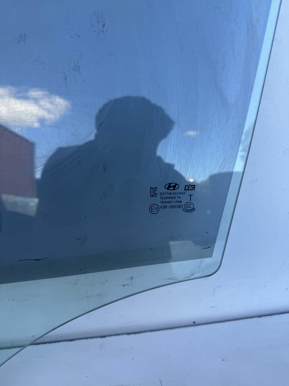 2014 Hyundai i30 GD - Left Front Door Window