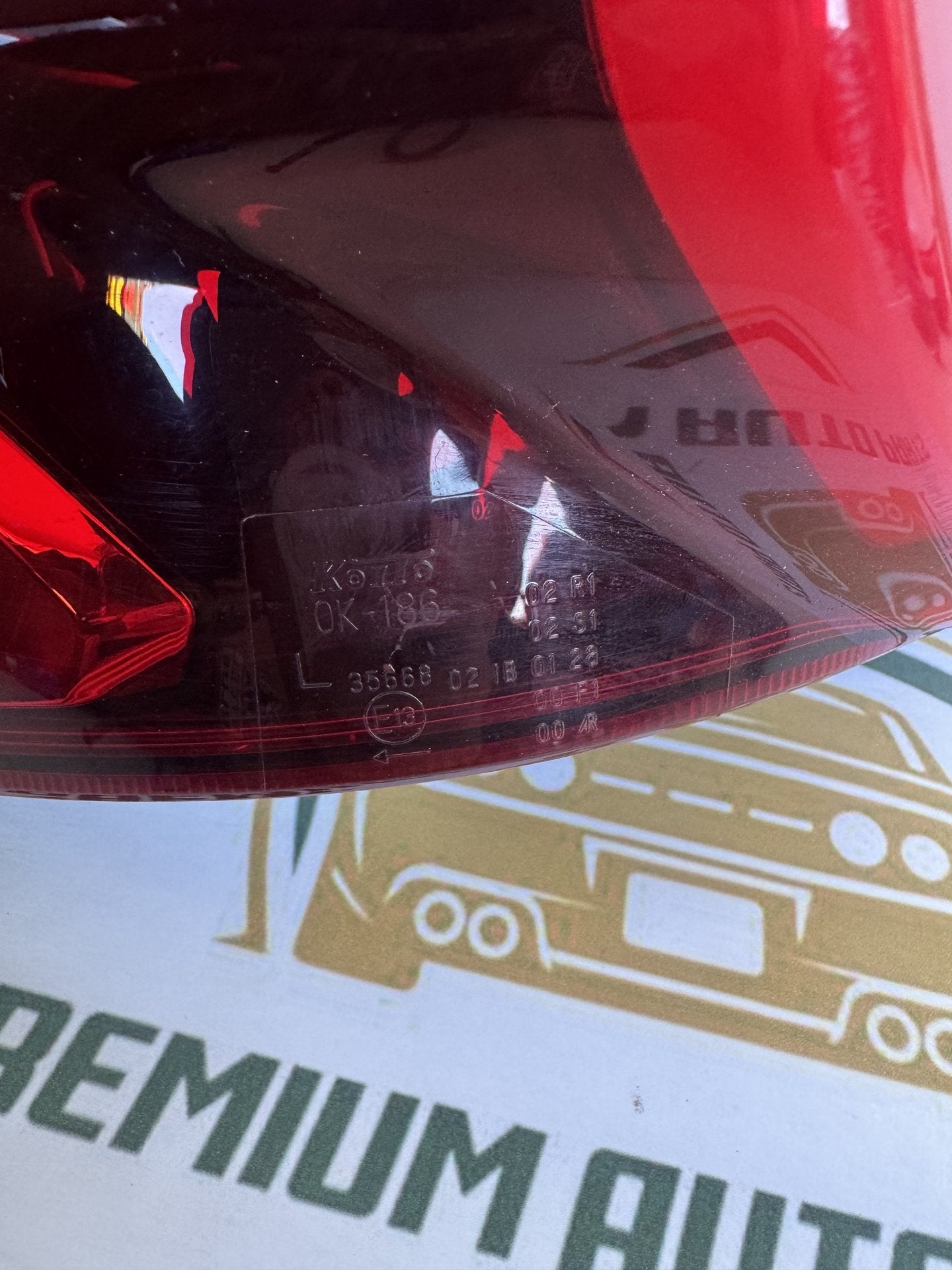 2023 Toyota Hilux Pickup Left Taillight koito 0K-186