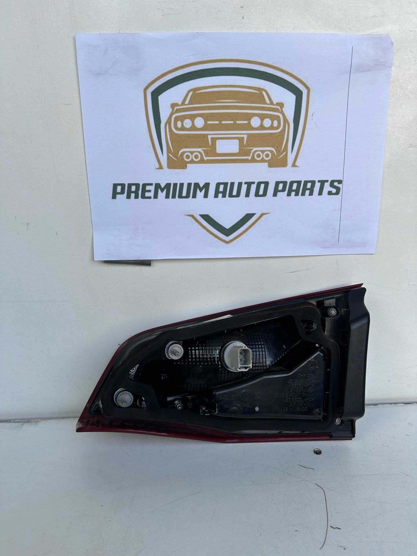 2019 EQ Left Boot Light