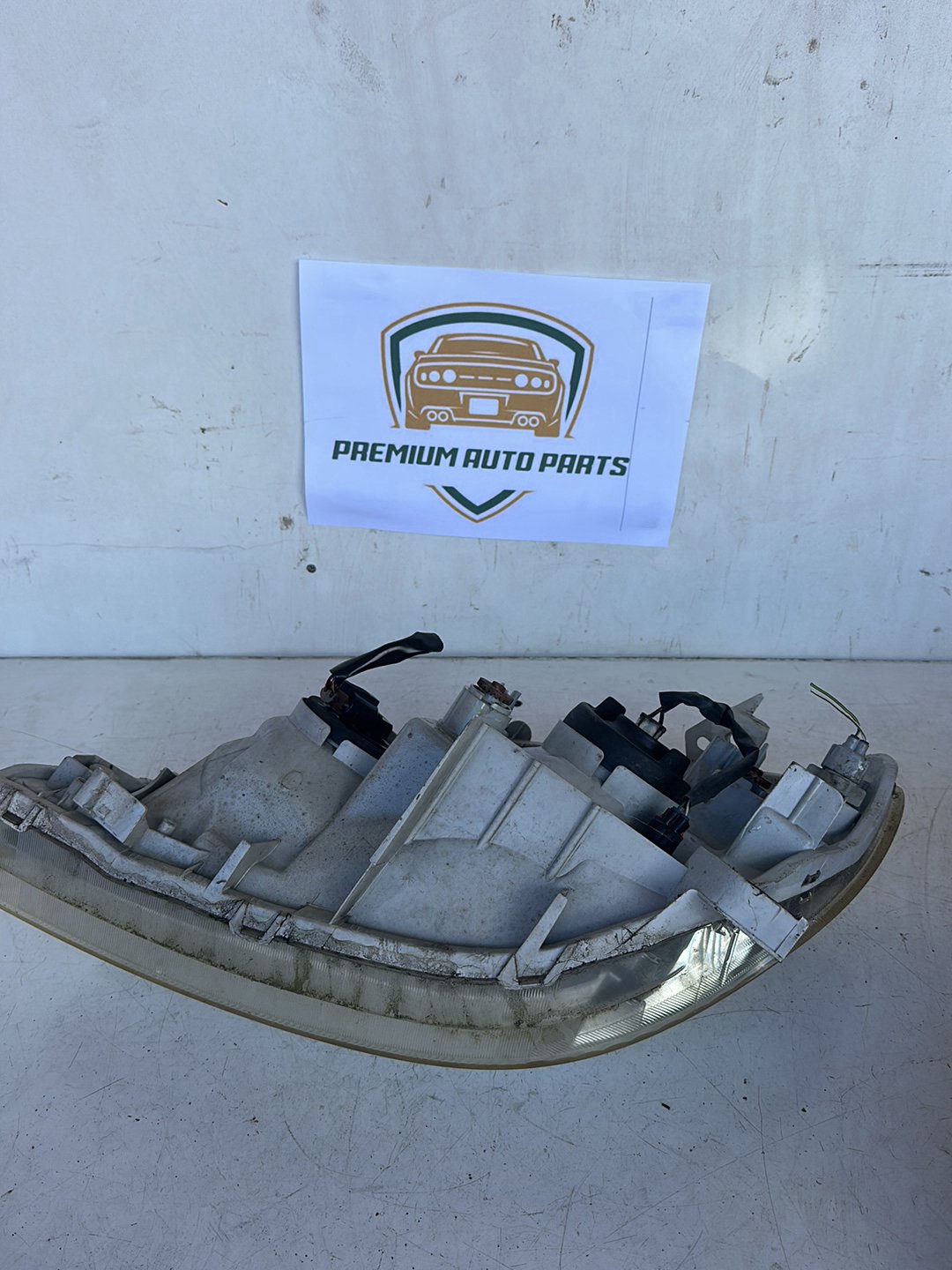 2002 Toyota Corolla E120 Sedan Right Headlight