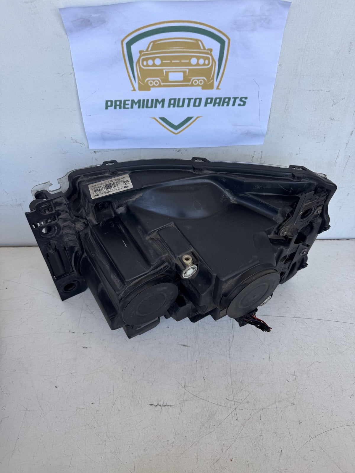 2010 Land Rover Range Rover Sport Station Wagon Right Headlight