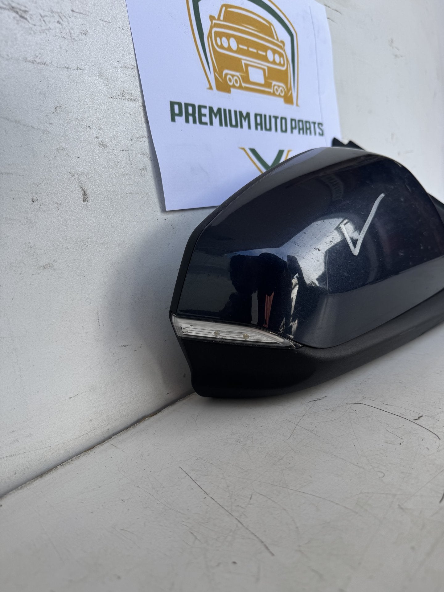 2018 EQ Right Door Mirror