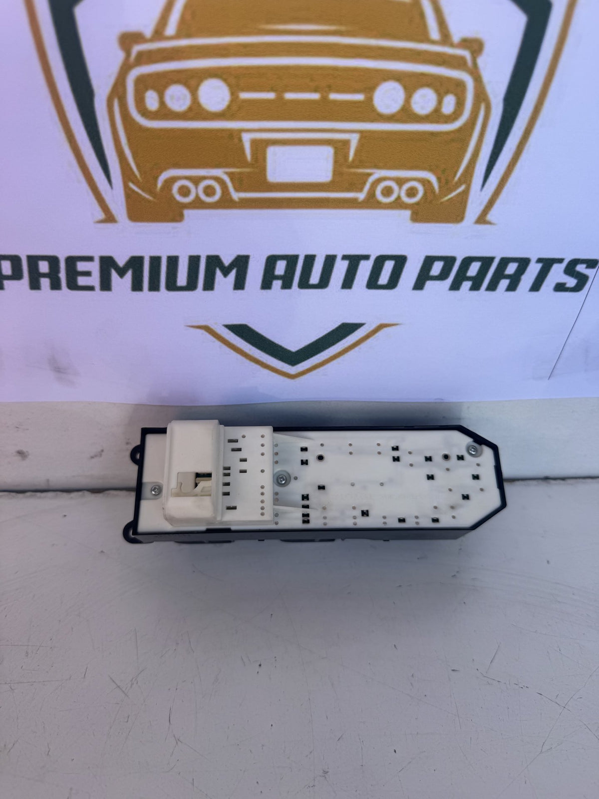 2014 Toyota Corolla Hatchback Master Power Window Switch