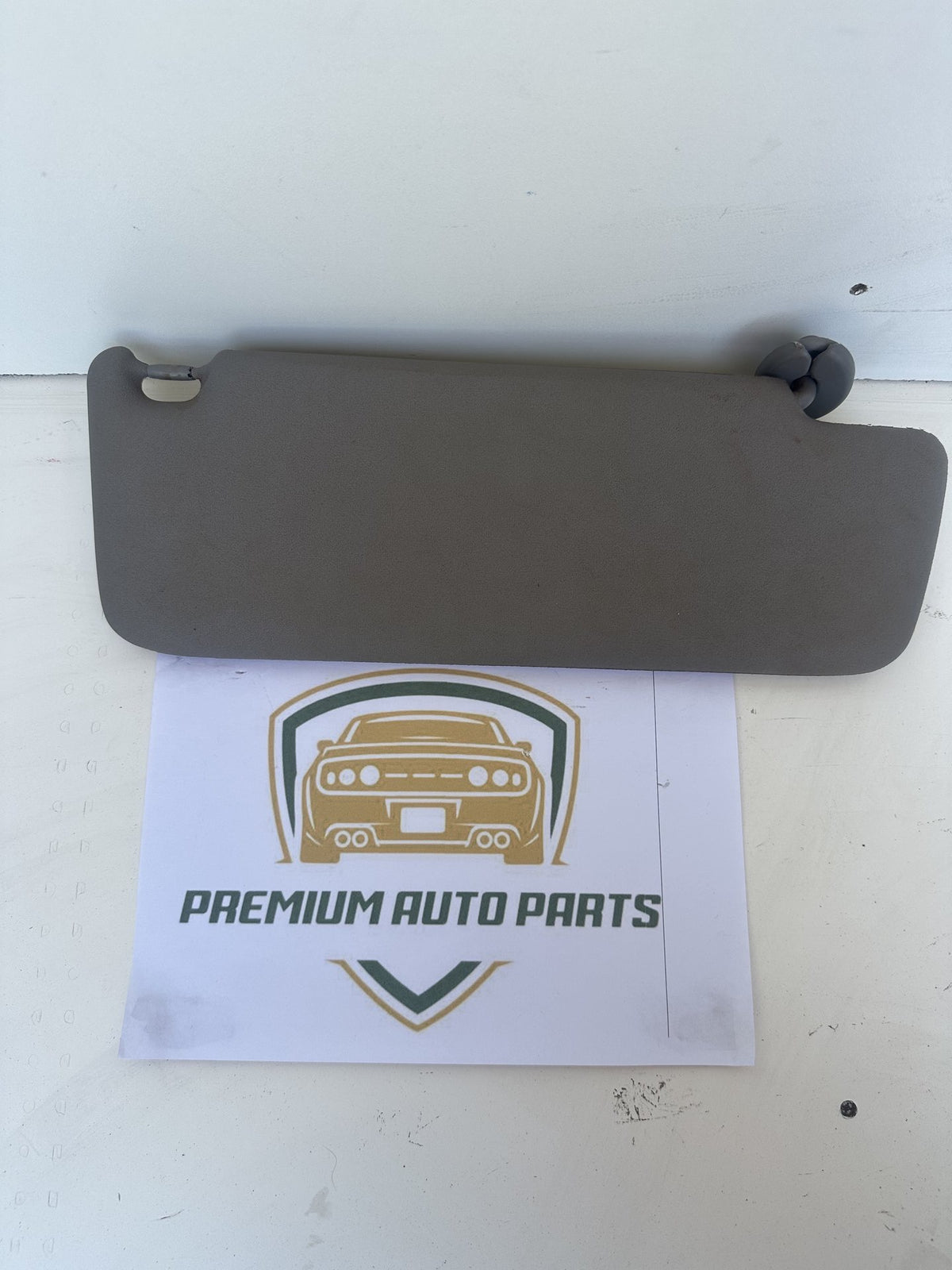 2006-2009 Toyota Land Cruiser J120 SUV Left Sun Visor