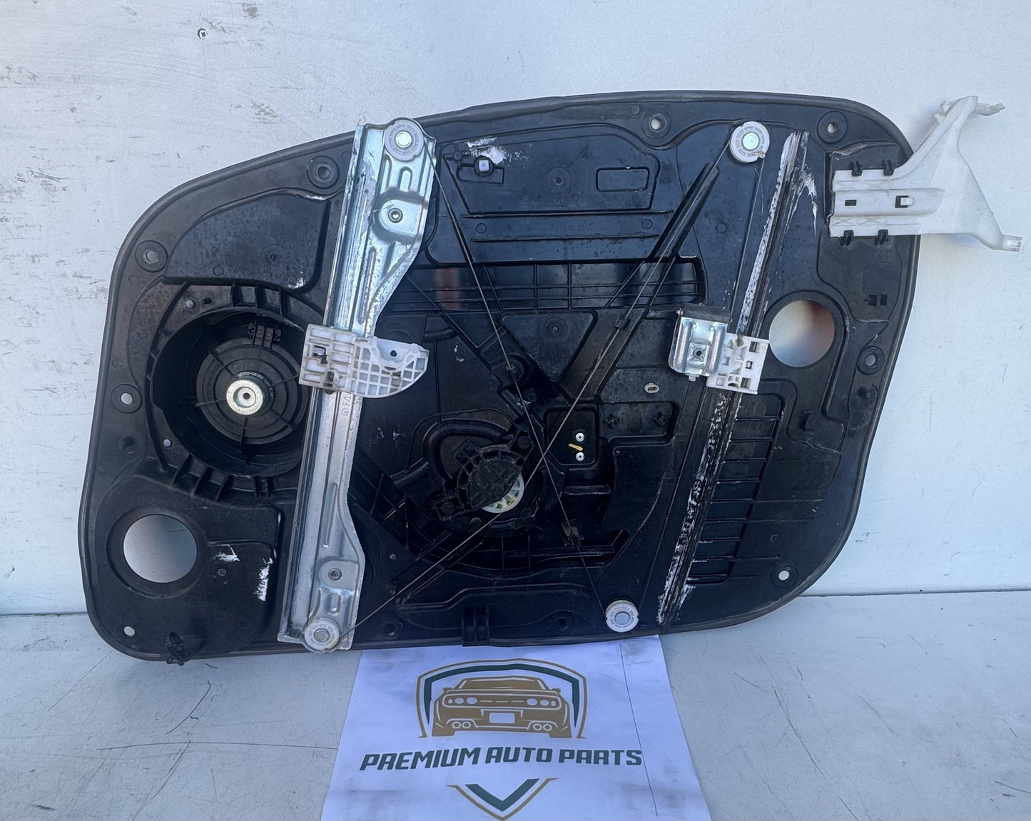 2014 GD Left Front Window Regulator