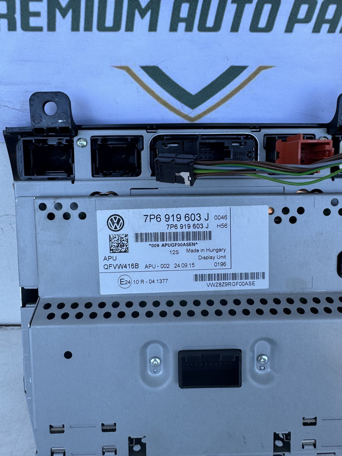 2016 Volkswagen Touareg Station Wagon Stereo Head Unit