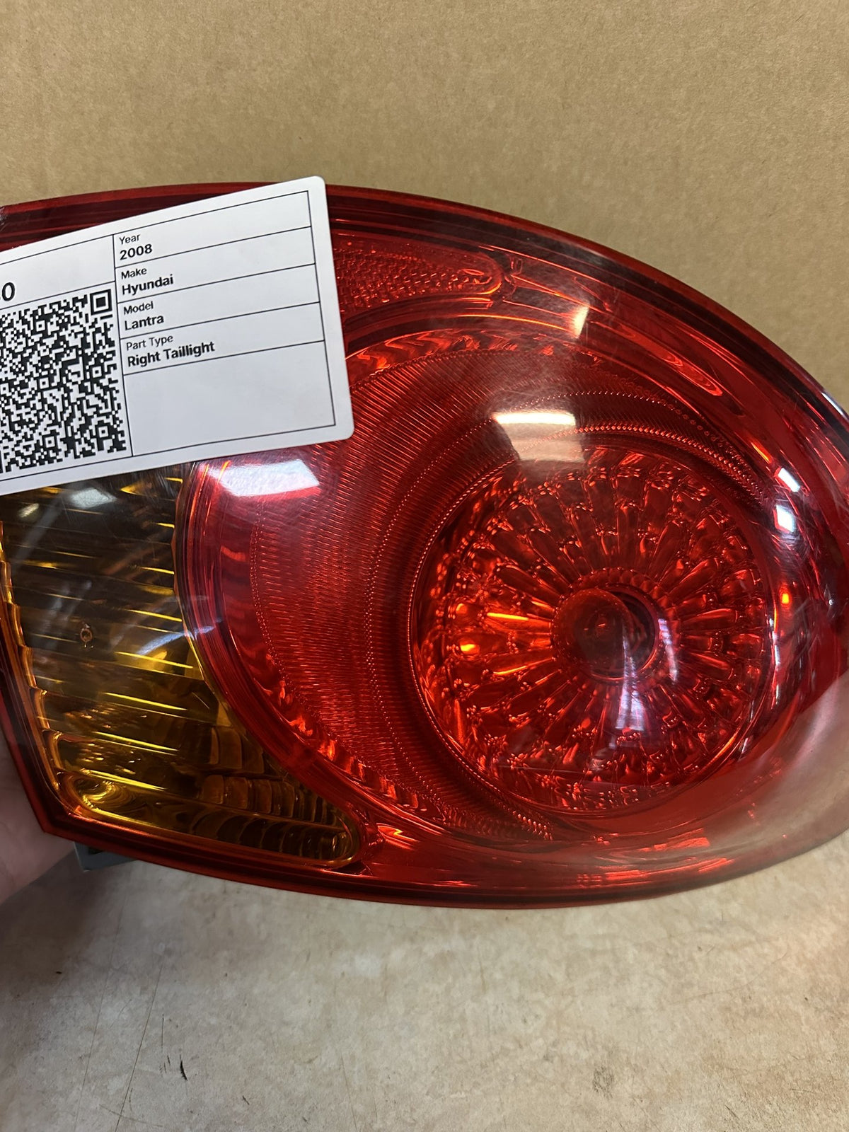 2008 Hyundai Elantra - Right Taillight