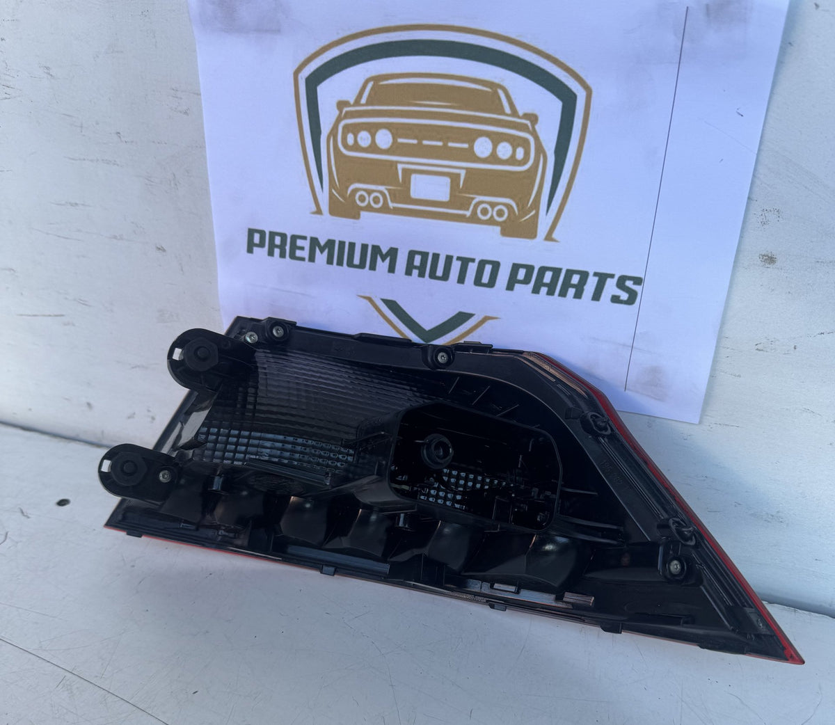 2018 Volkswagen Passat - Left Taillight