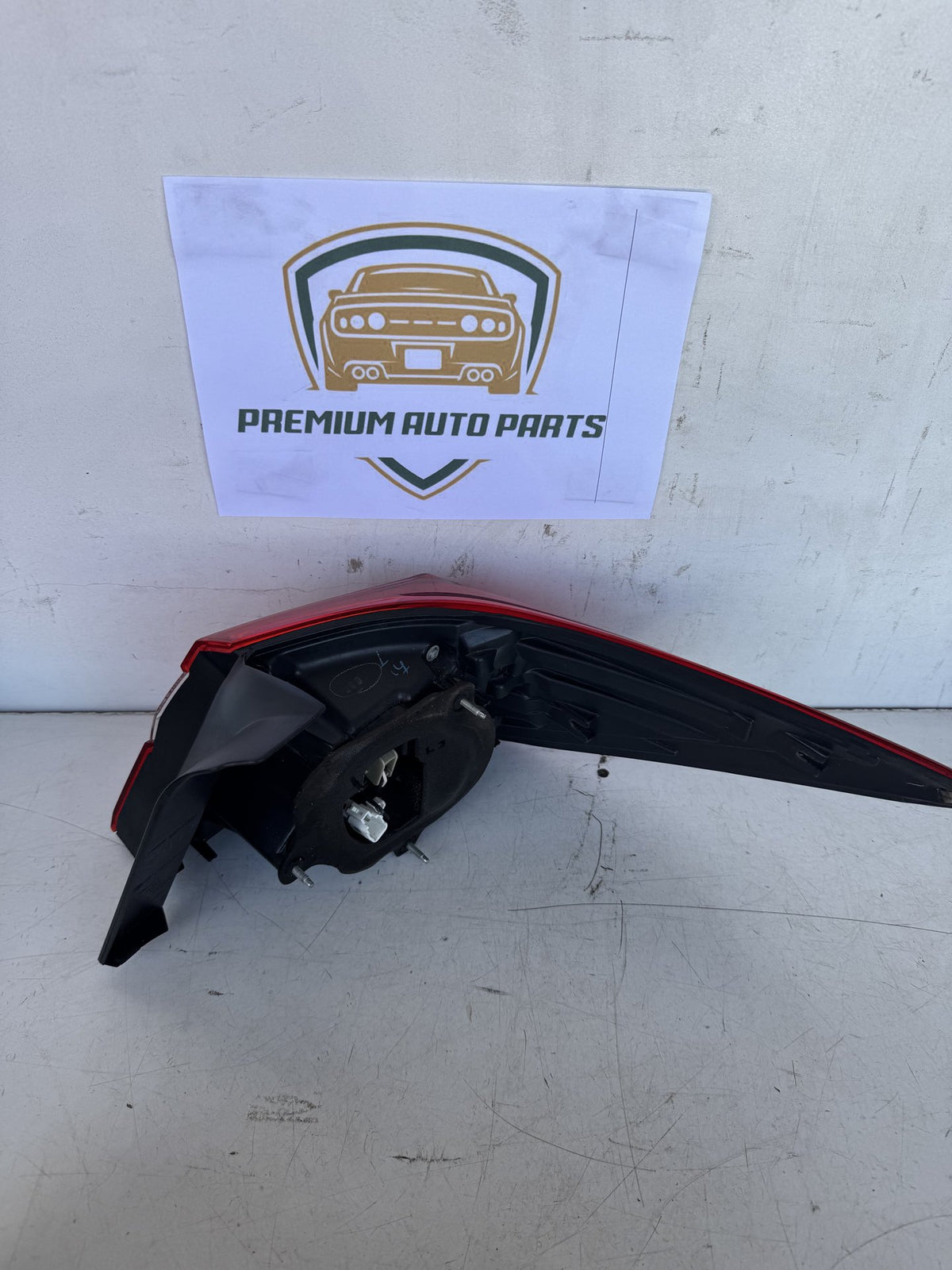 2017 Subaru Legacy Left Taillight koito 220-60231