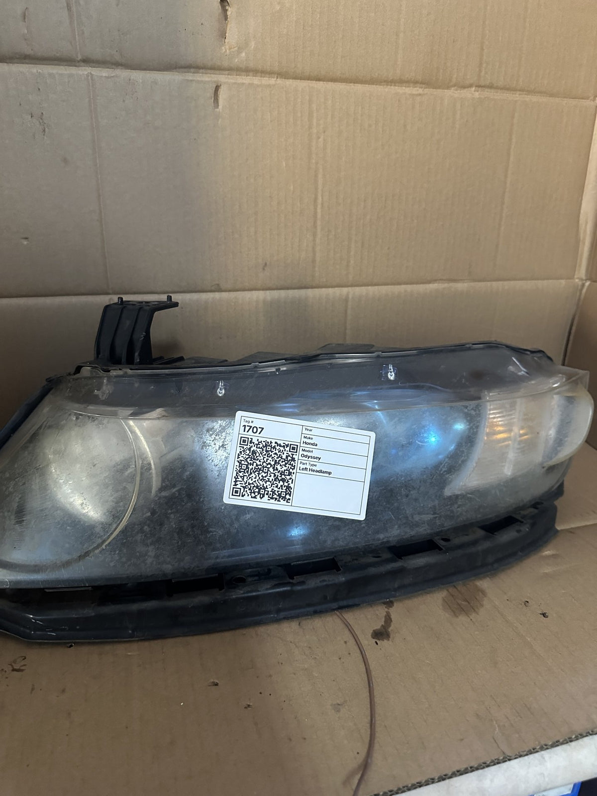 Honda Odyssey Left Headlight