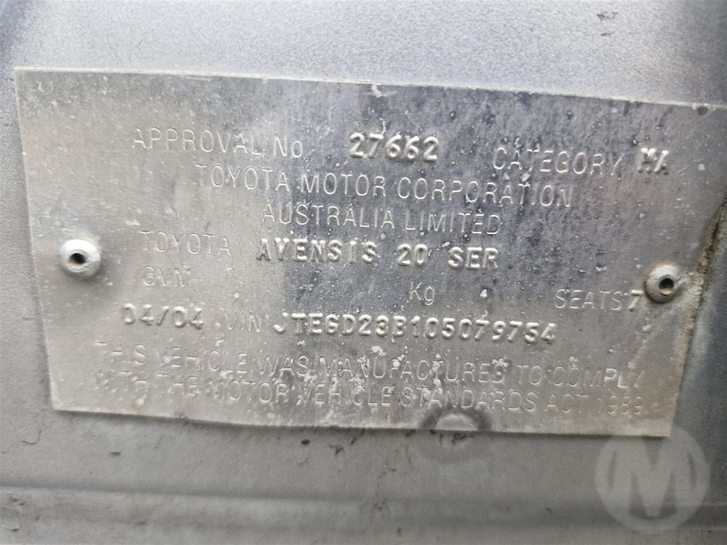 2004 Toyota Avensis