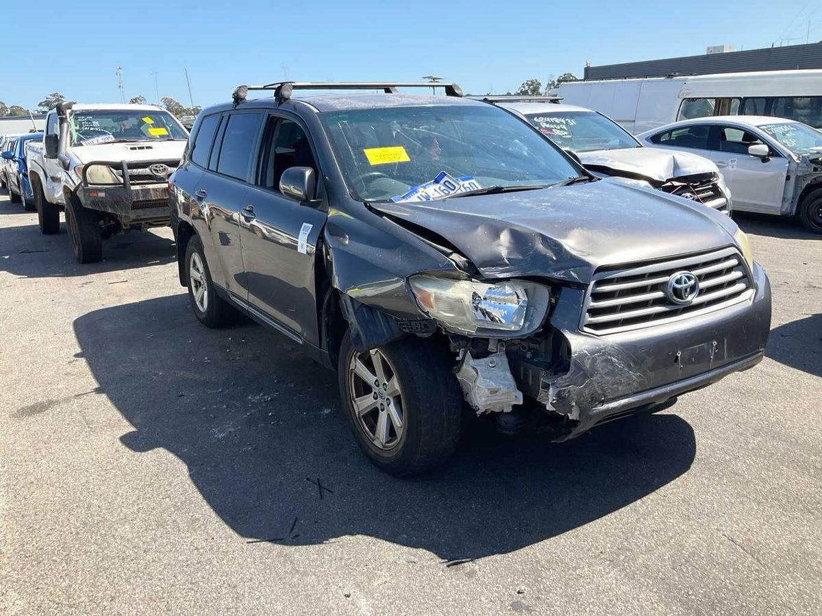 2009 Toyota Kluger U40