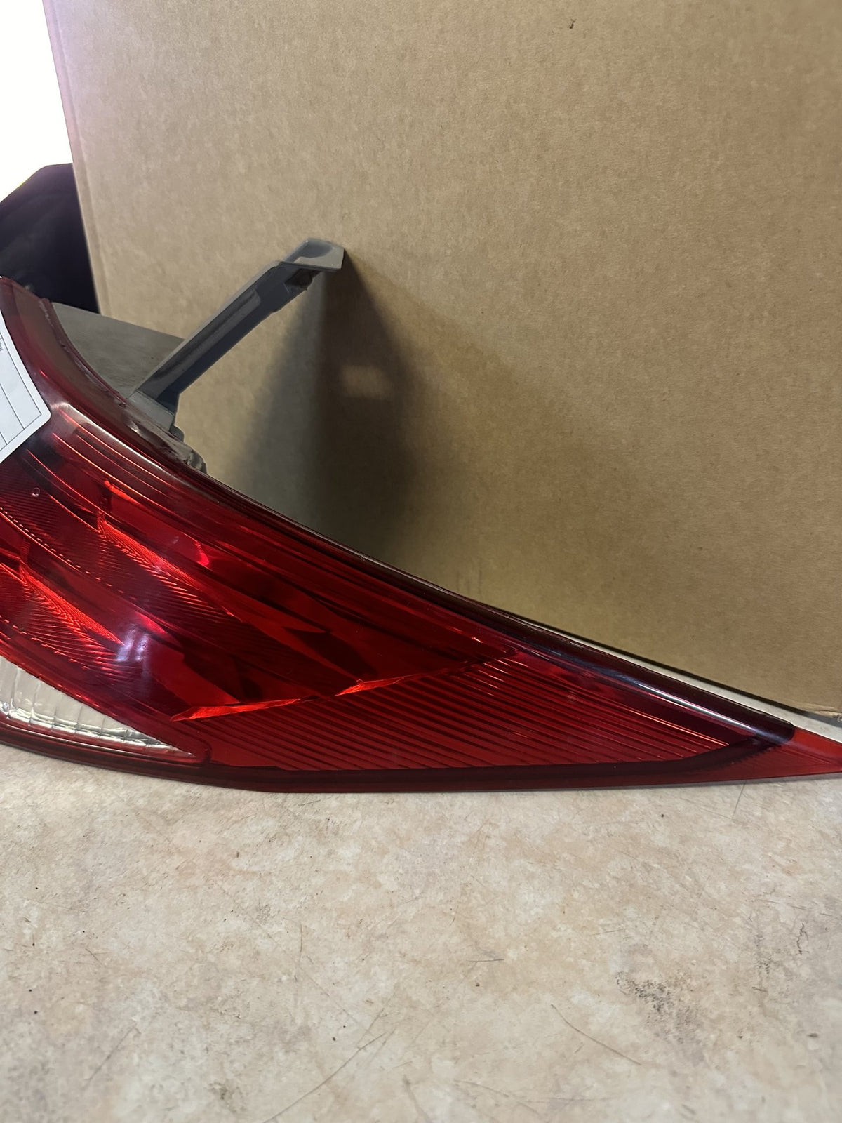 2006 Toyota Previa Station Wagon Right Taillight 28193
