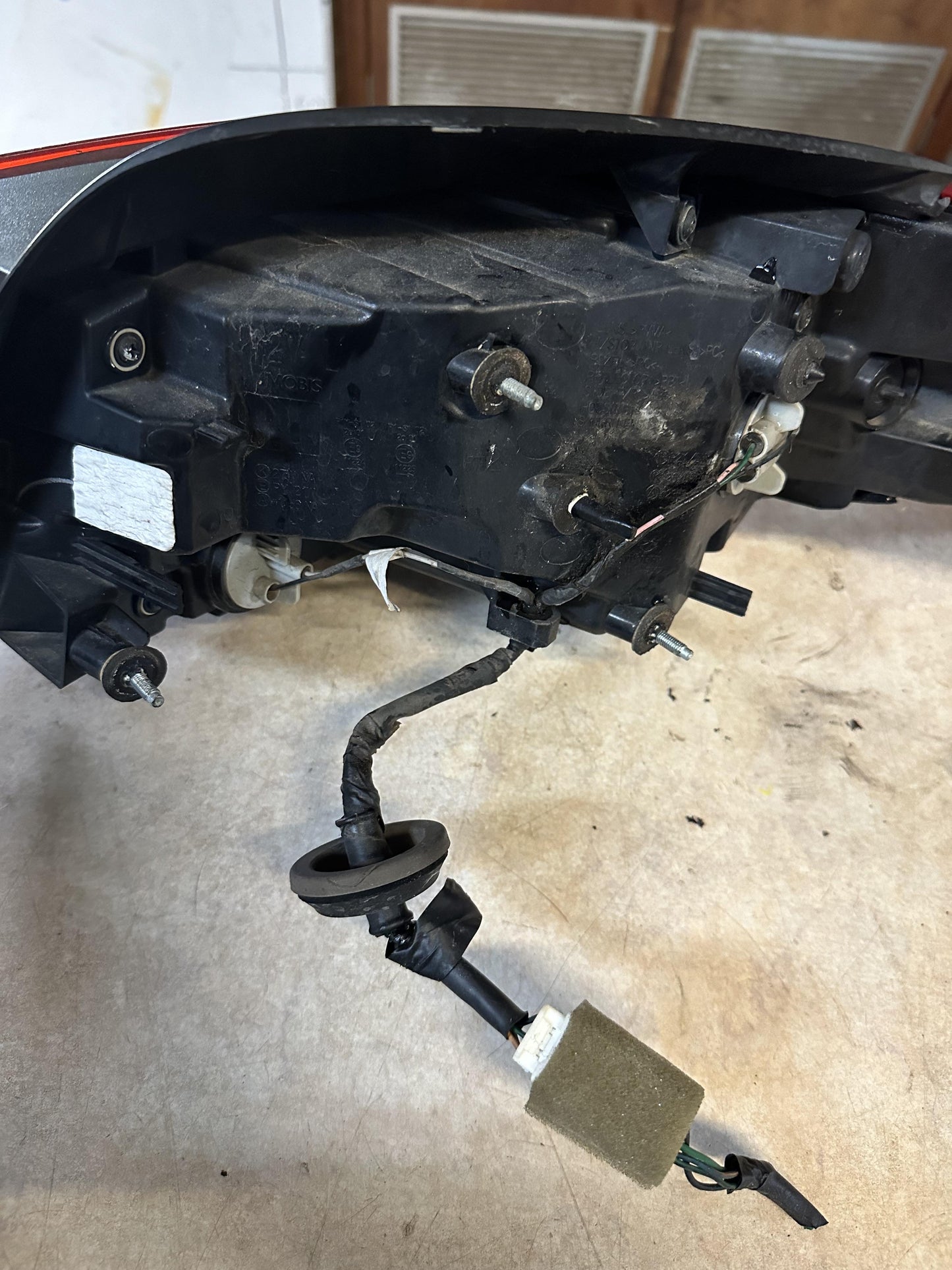 2014   Left Taillight