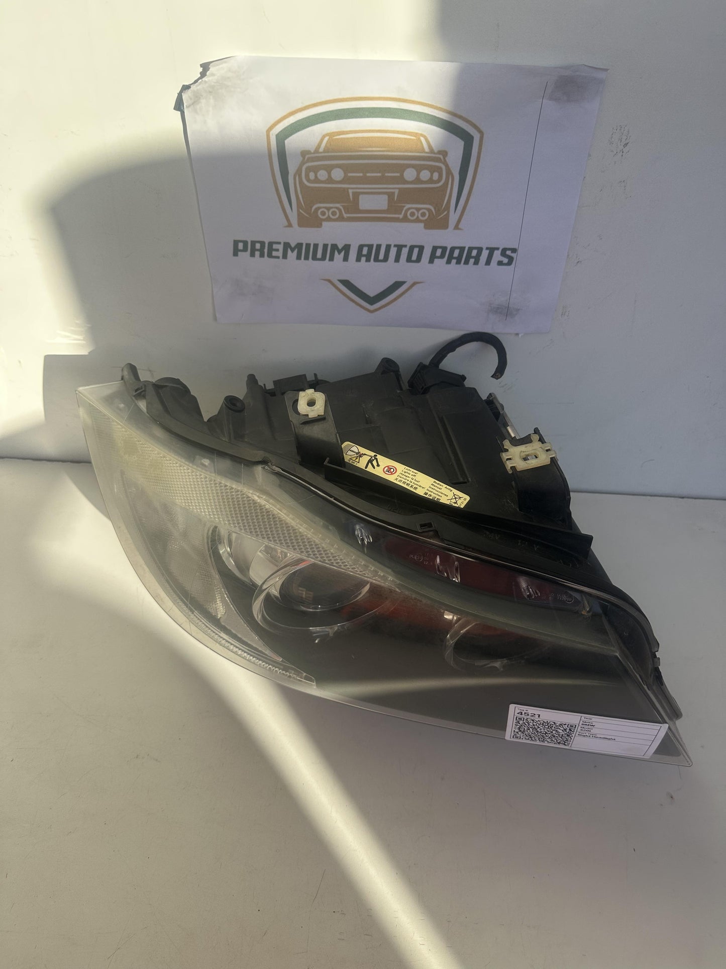 E90 Right Headlight
