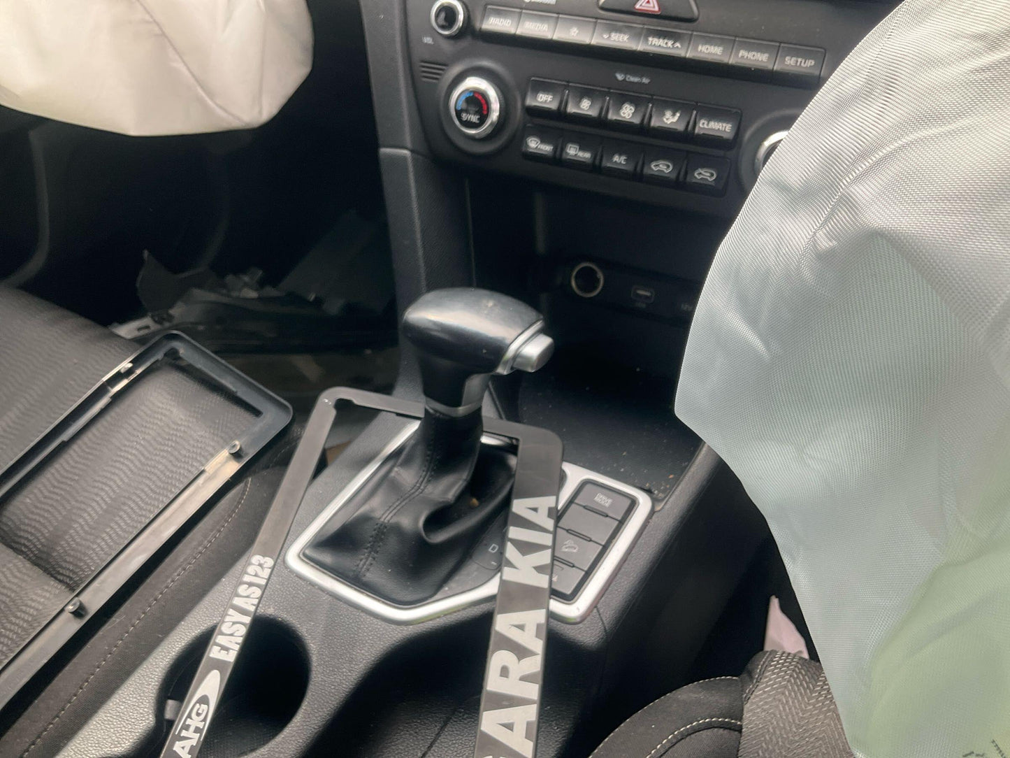 Kia 
Sportage